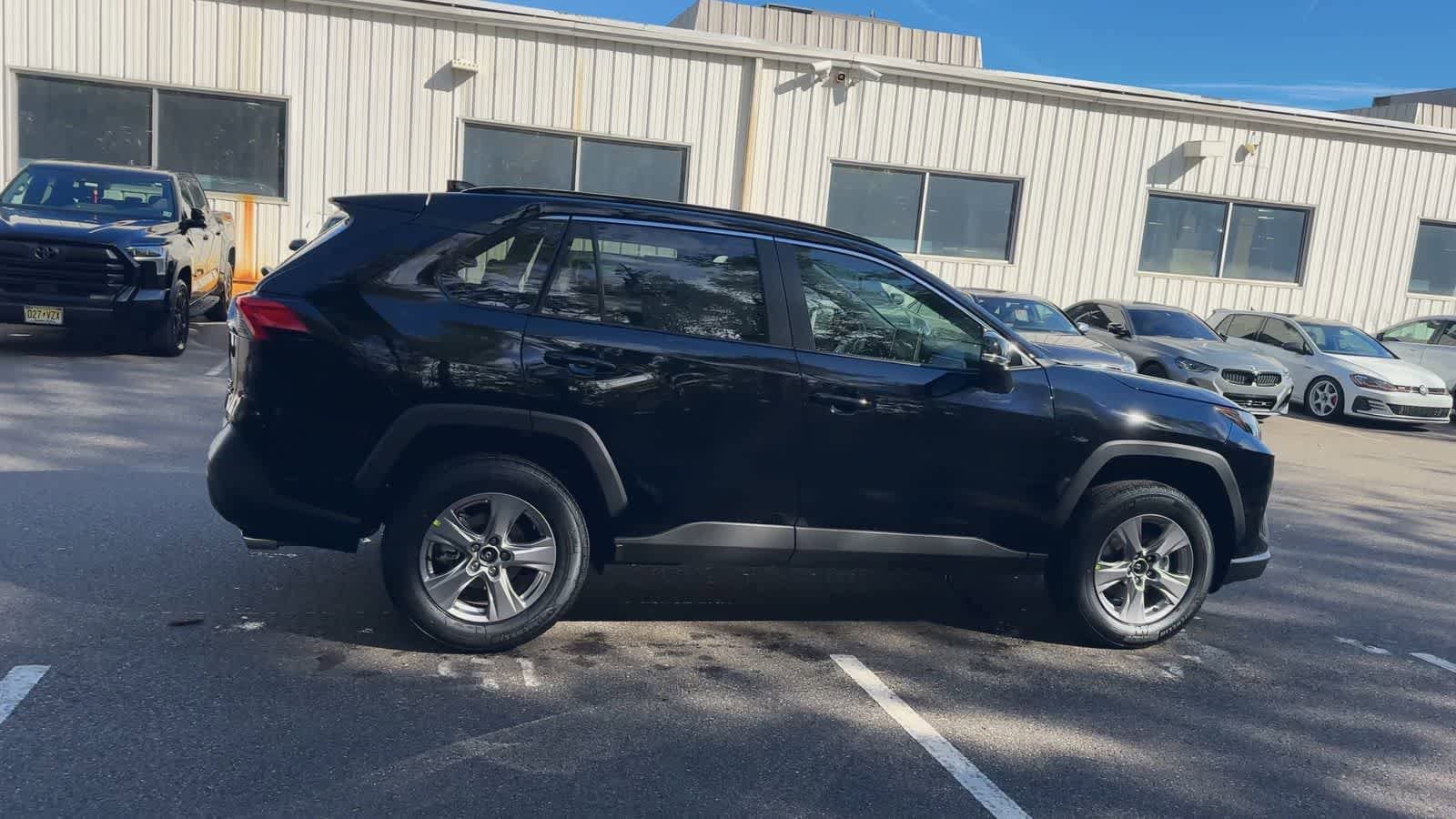 Thumbnail: 2025 Toyota RAV4 - 9