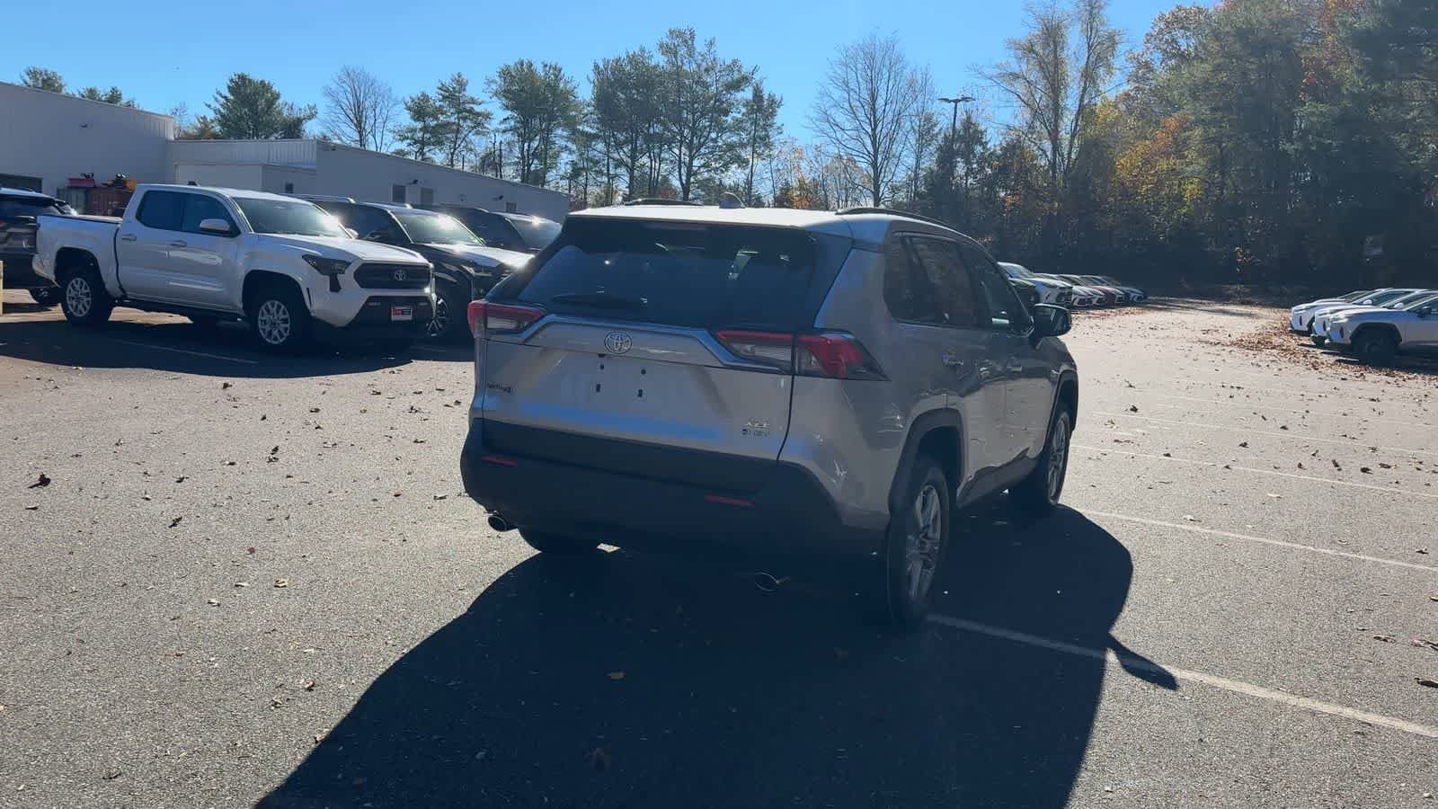 Thumbnail: 2025 Toyota RAV4 - 8