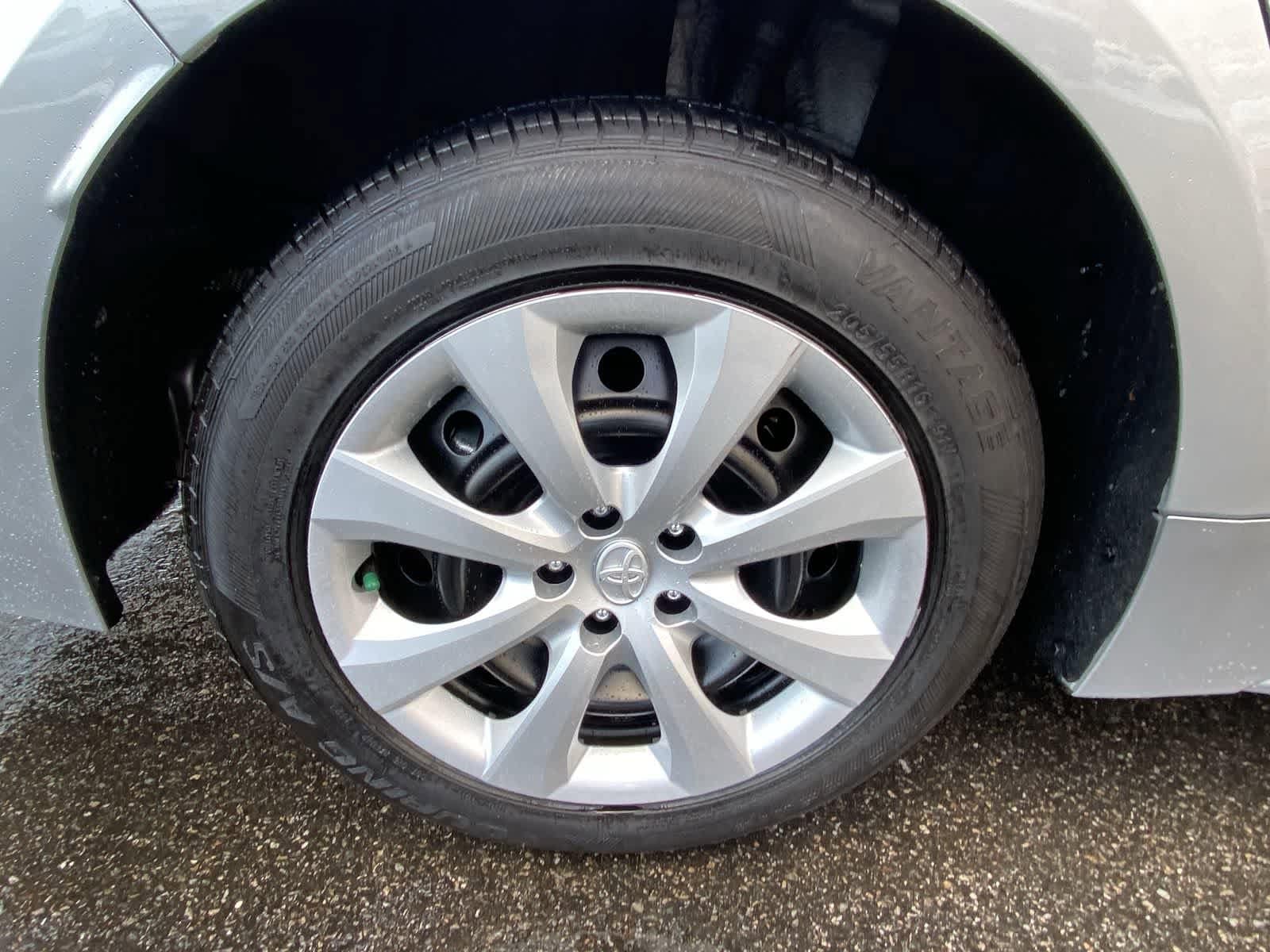 Thumbnail: 2025 Toyota Corolla - 18