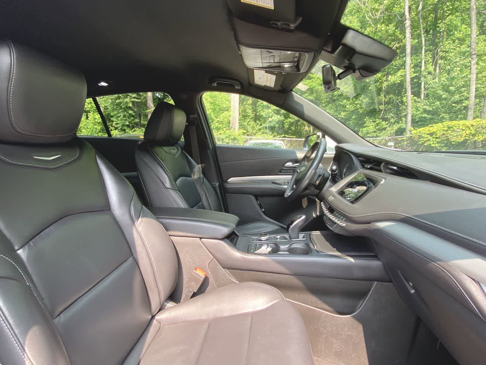 Thumbnail: 2022 Cadillac XT4 - 20