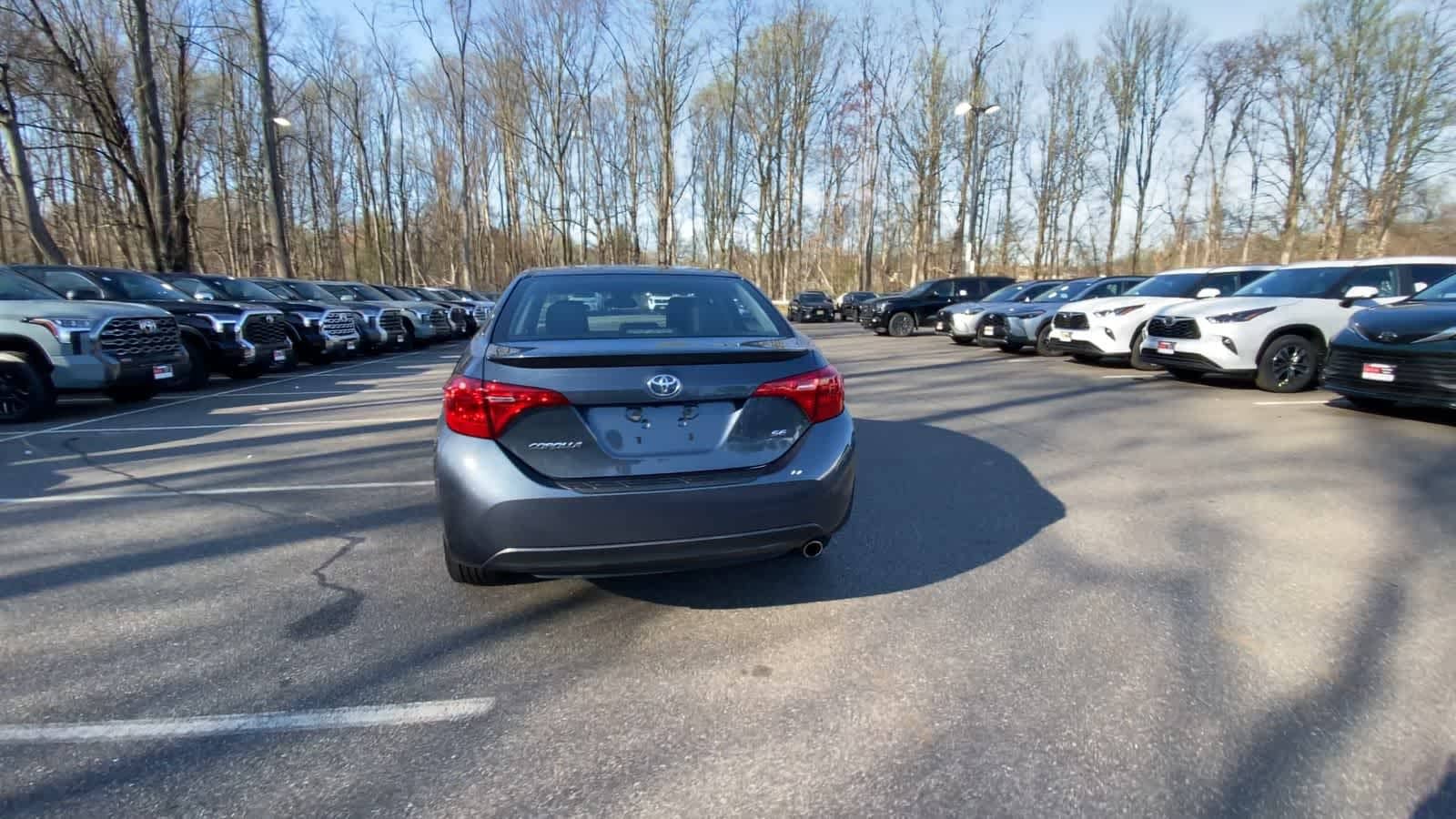 Thumbnail: 2018 Toyota Corolla - 10