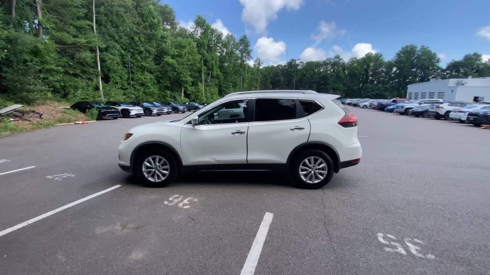 Thumbnail: 2018 Nissan Rogue - 5