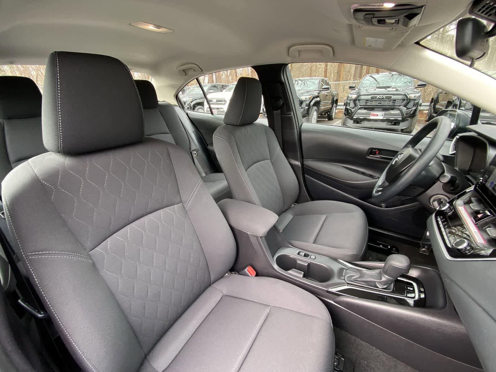 Thumbnail: 2025 Toyota Corolla - 24