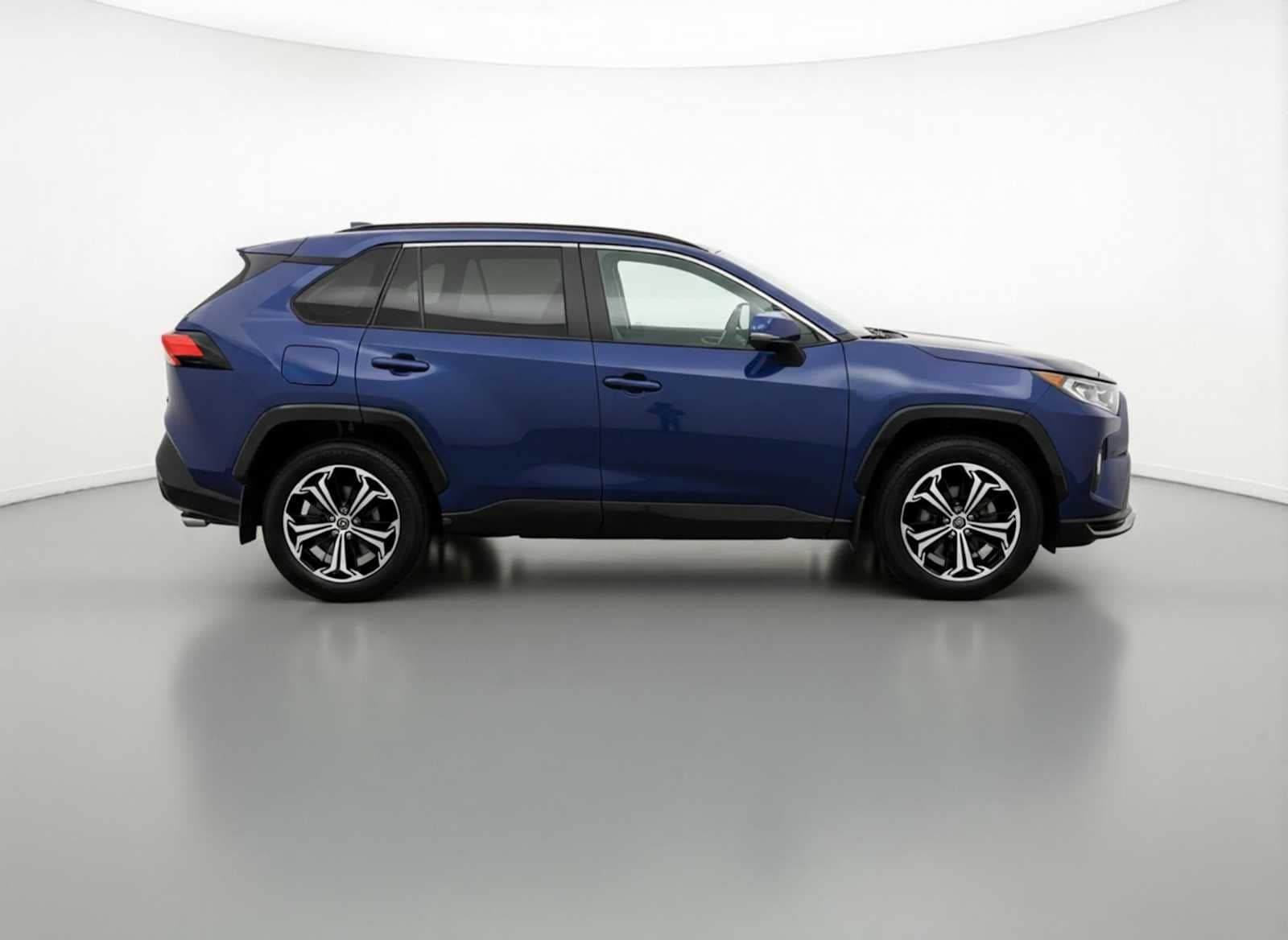 Thumbnail: 2025 Toyota RAV4 - 9