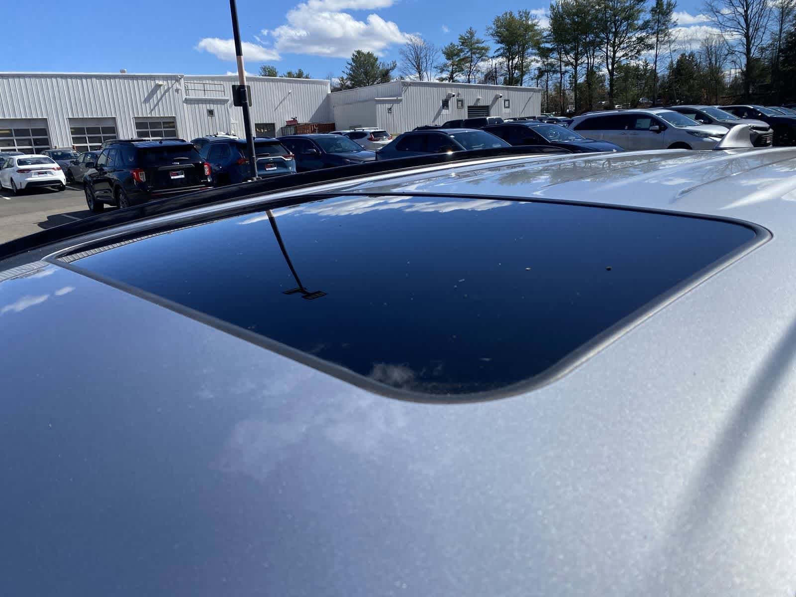 Thumbnail: 2021 Toyota RAV4 - 18