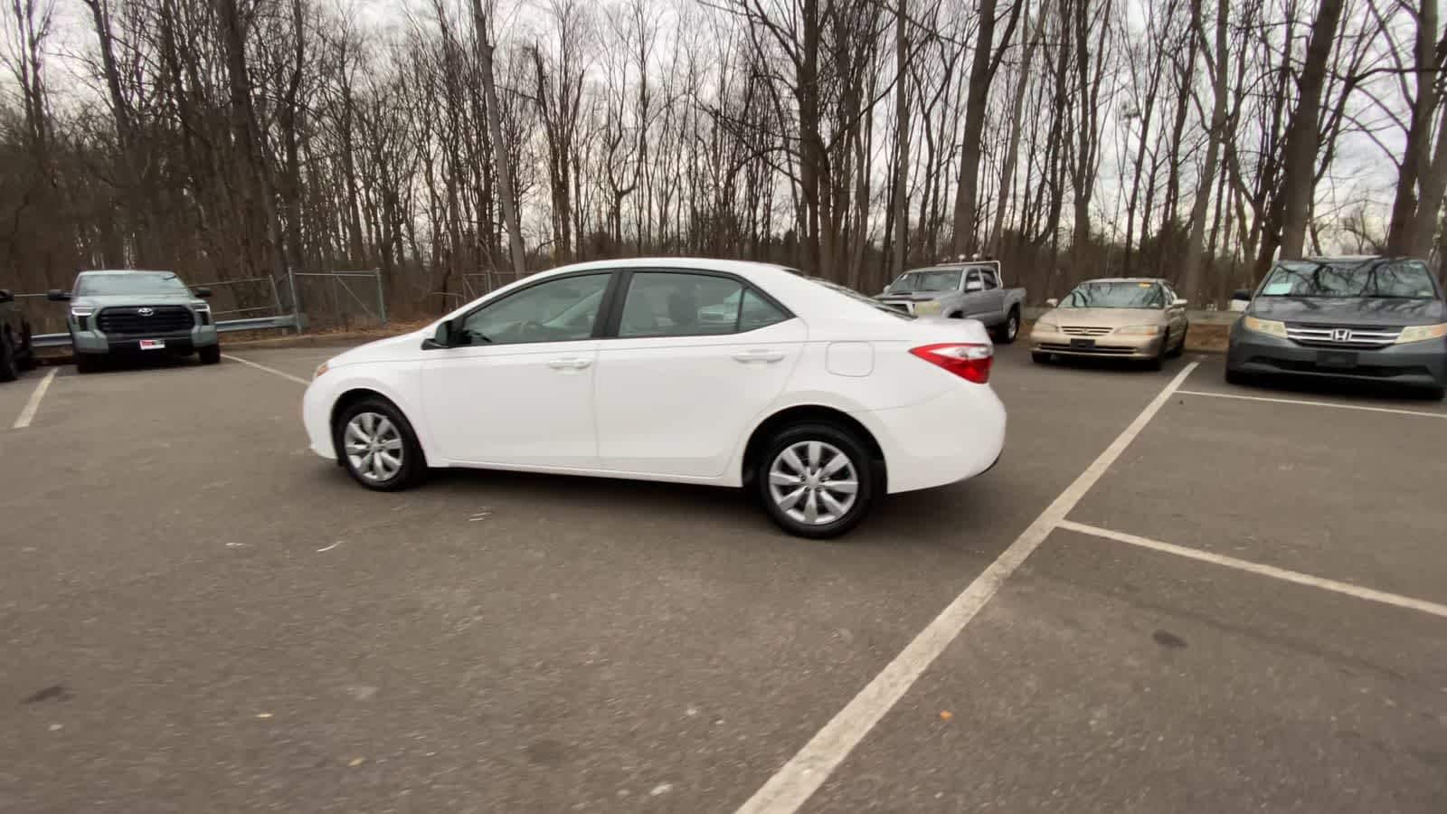 Thumbnail: 2015 Toyota Corolla - 12