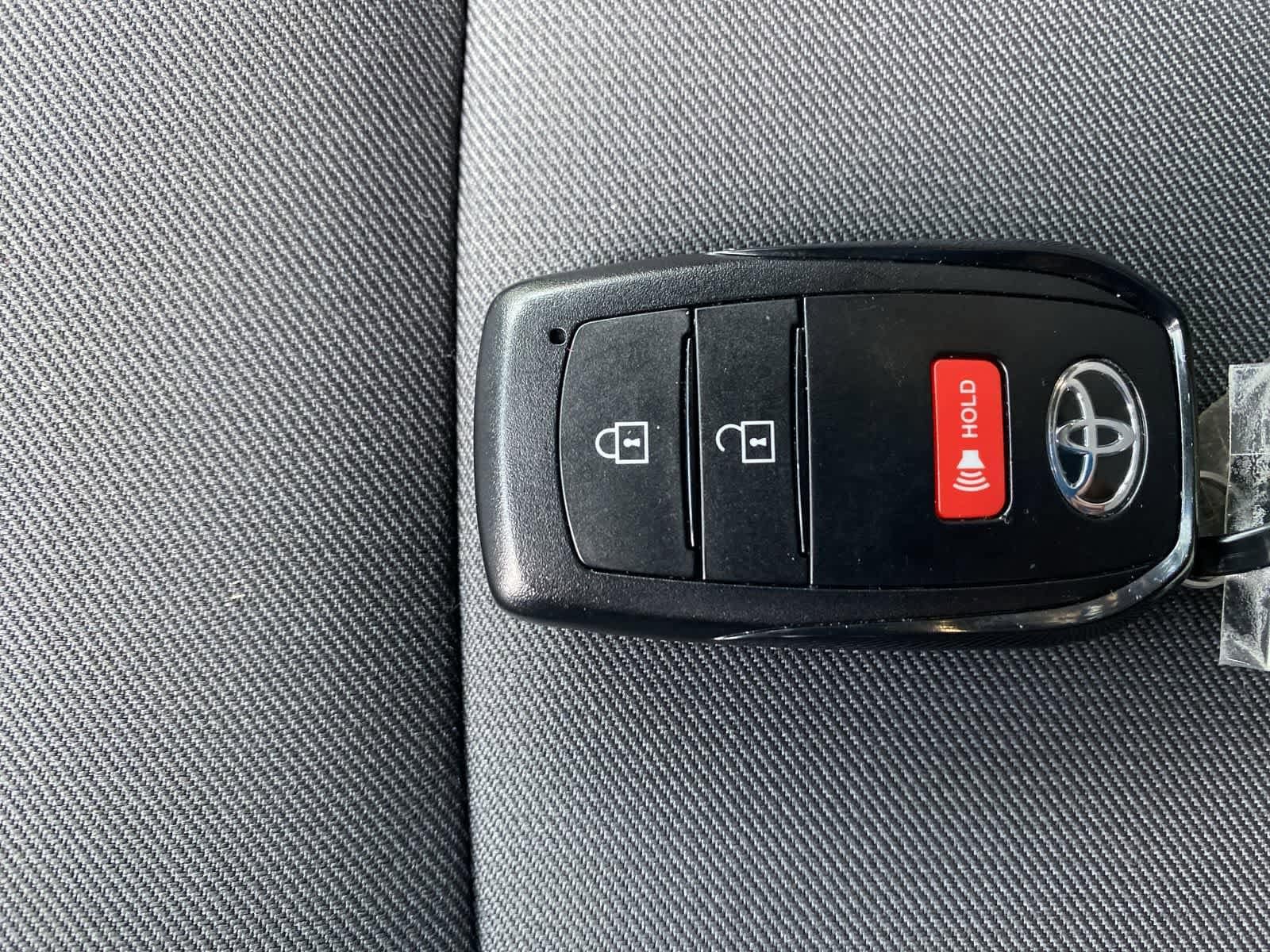 Thumbnail: 2025 Toyota Tacoma - 32