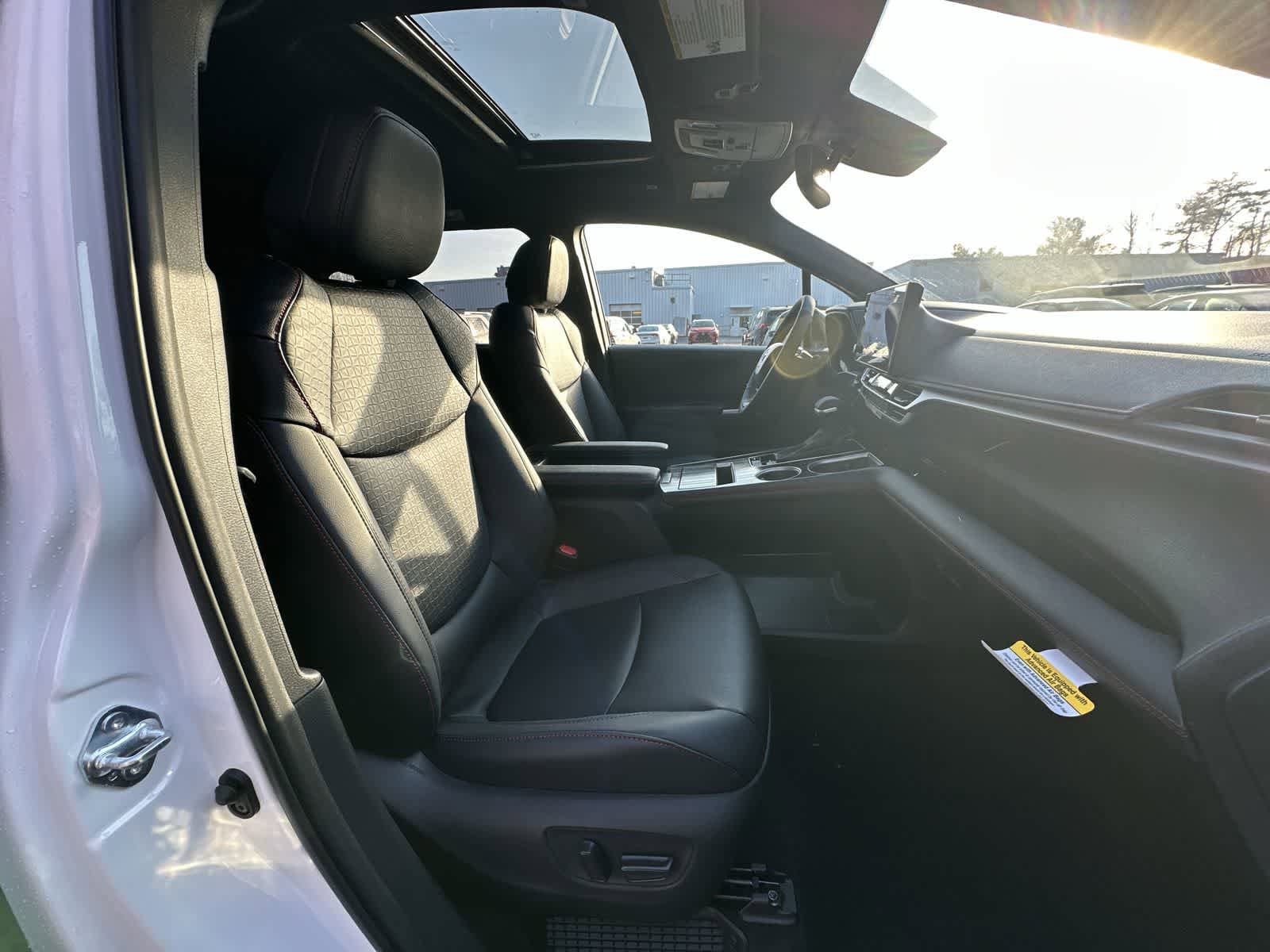 Thumbnail: 2026 Toyota Sienna - 34