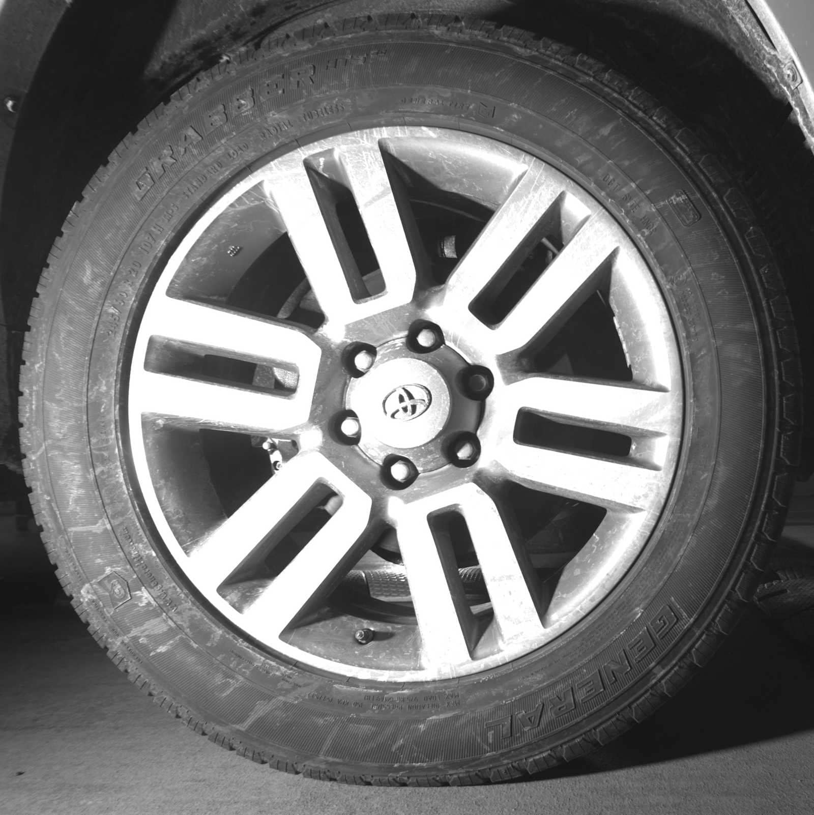 Thumbnail: 2010 Toyota 4Runner - 11