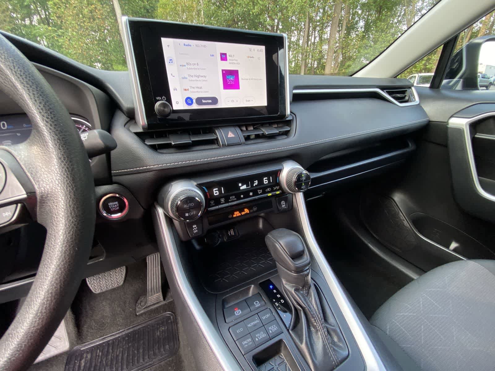 Thumbnail: 2024 Toyota RAV4 - 19