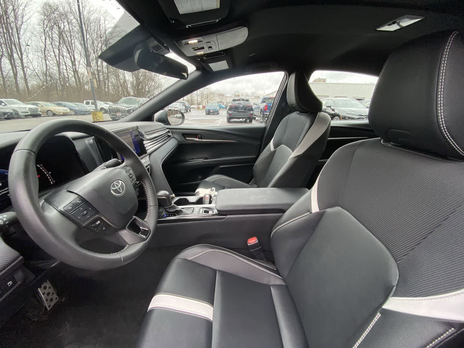 Thumbnail: 2025 Toyota Camry - 20