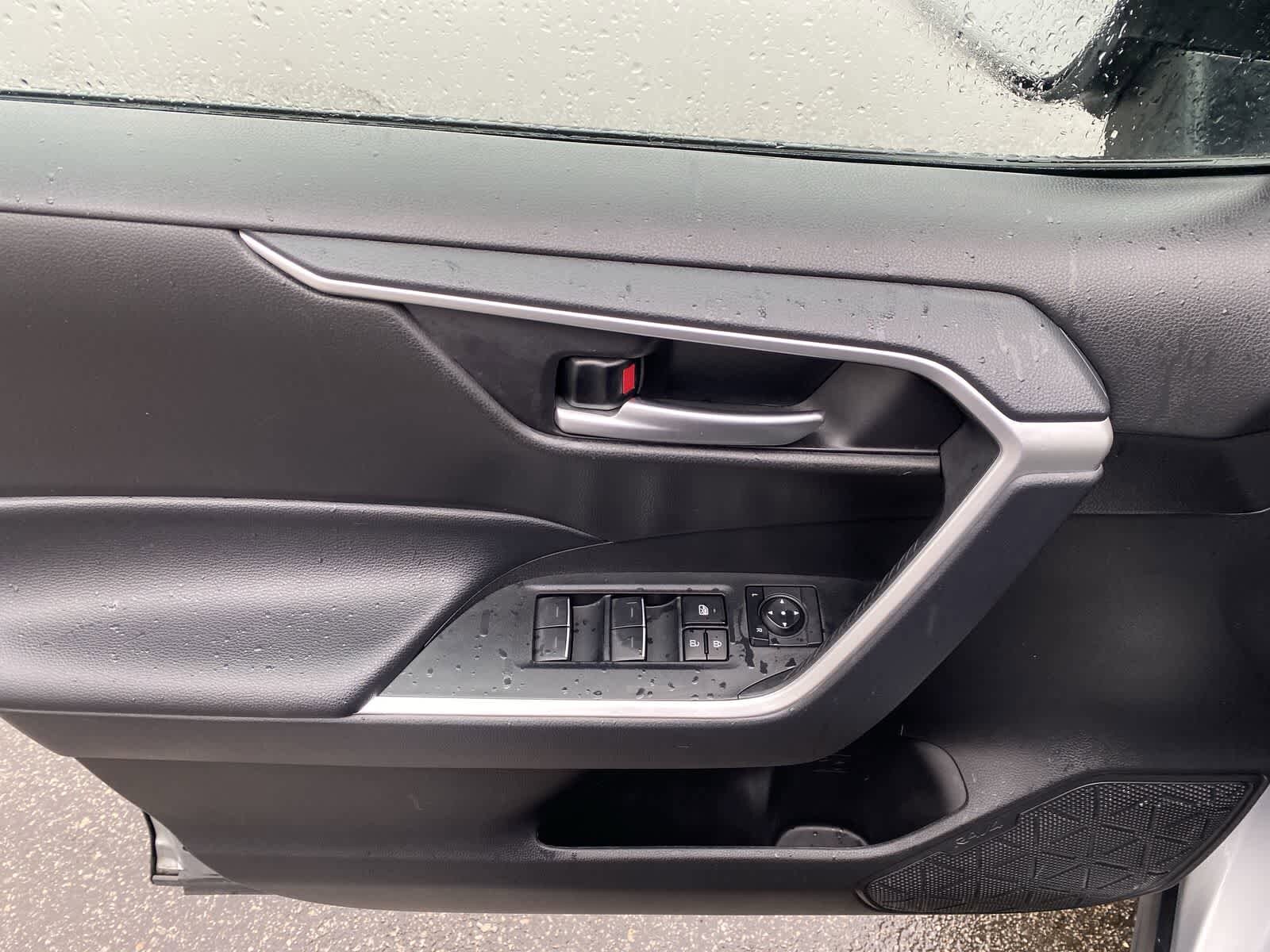 Thumbnail: 2025 Toyota RAV4 - 19