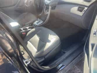 Thumbnail: 2012 Hyundai Elantra - 18