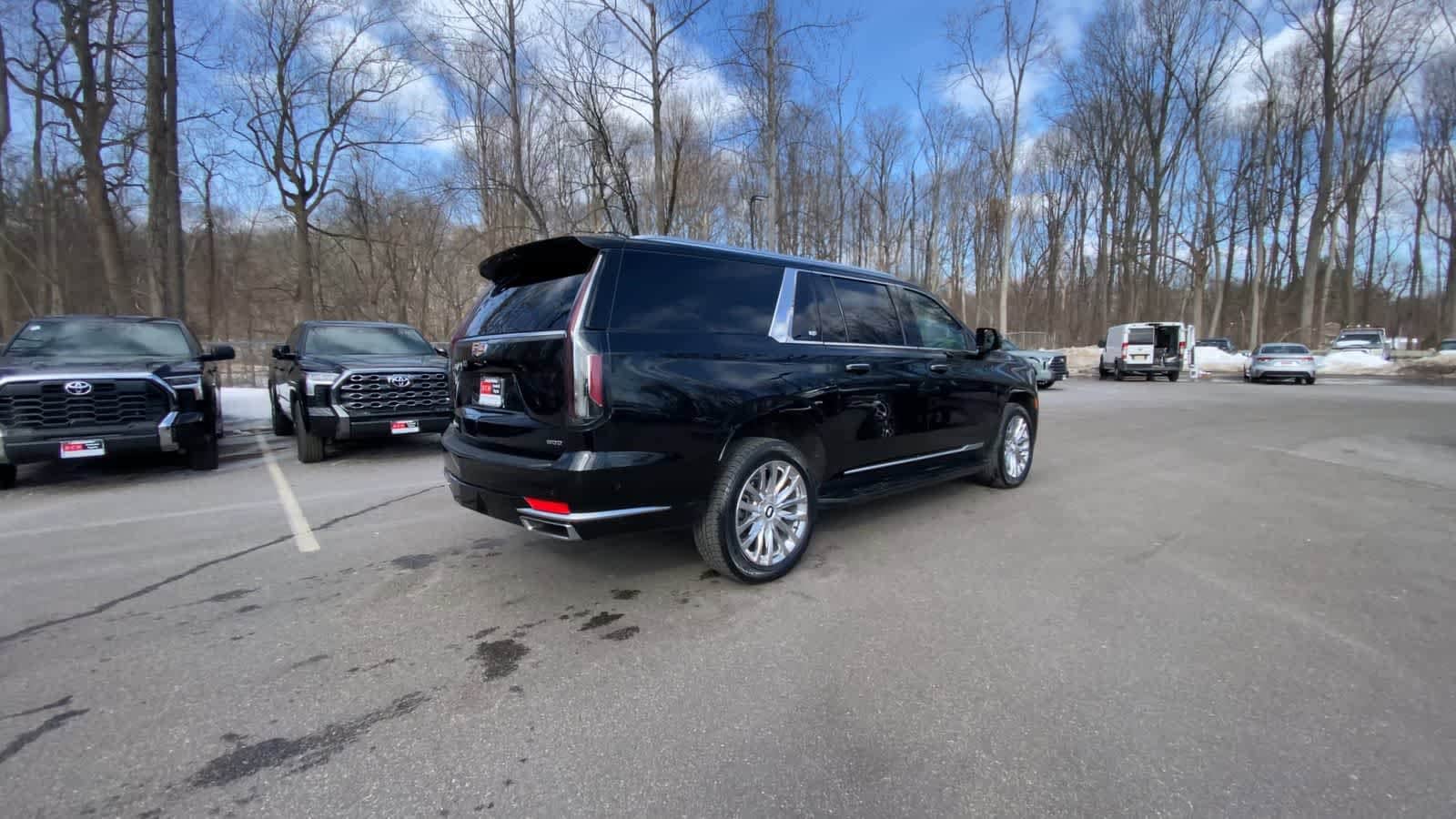 Thumbnail: 2023 Cadillac Escalade - 11