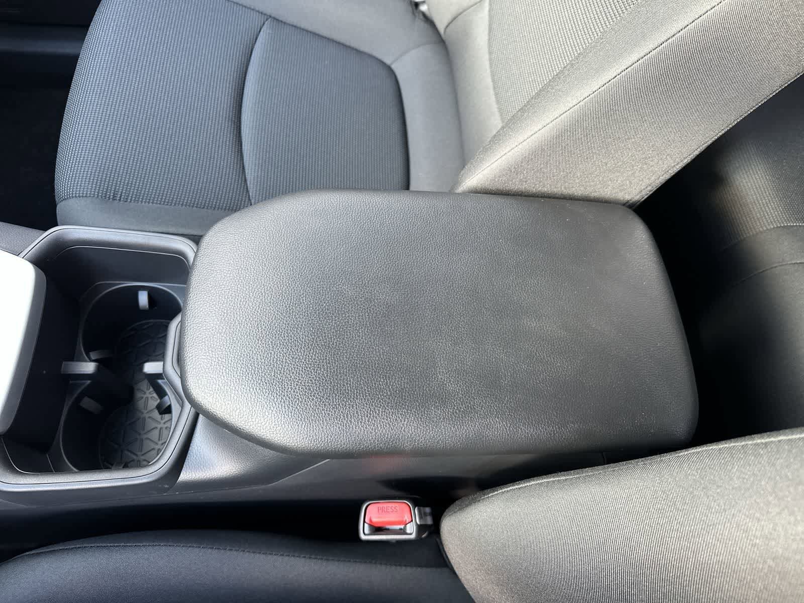 Thumbnail: 2025 Toyota RAV4 - 22