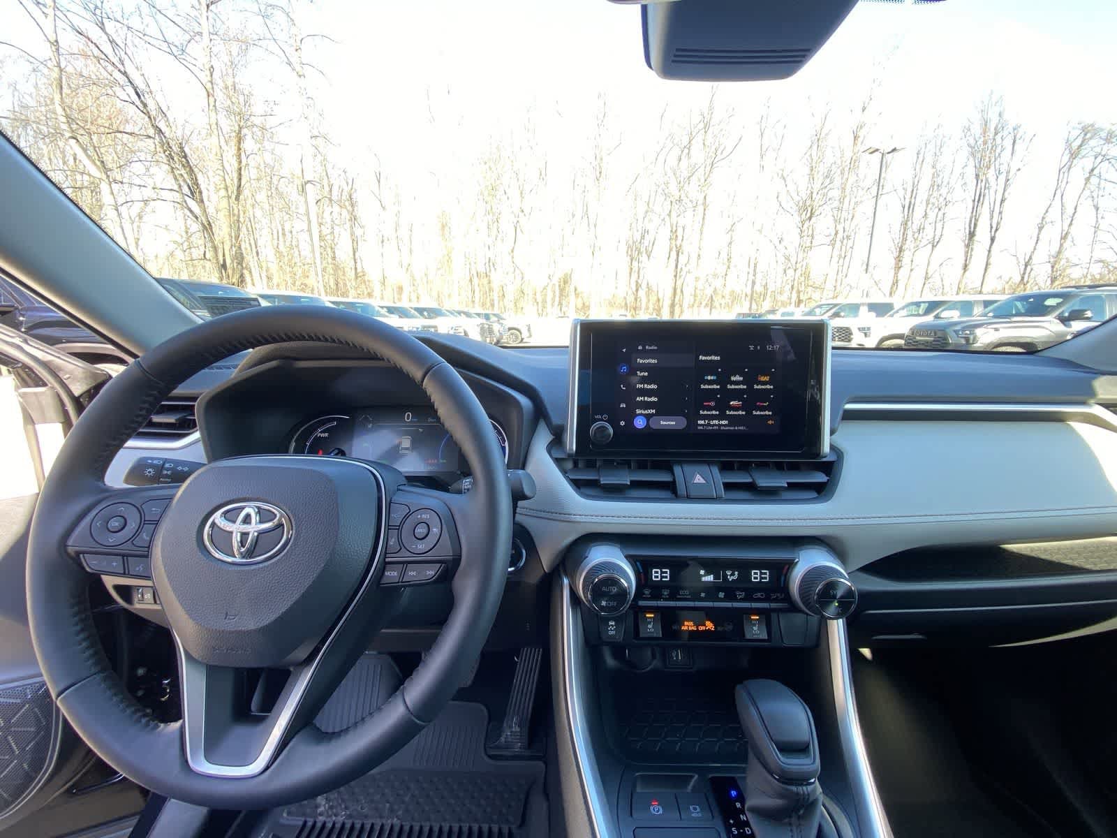 Thumbnail: 2025 Toyota RAV4 - 18