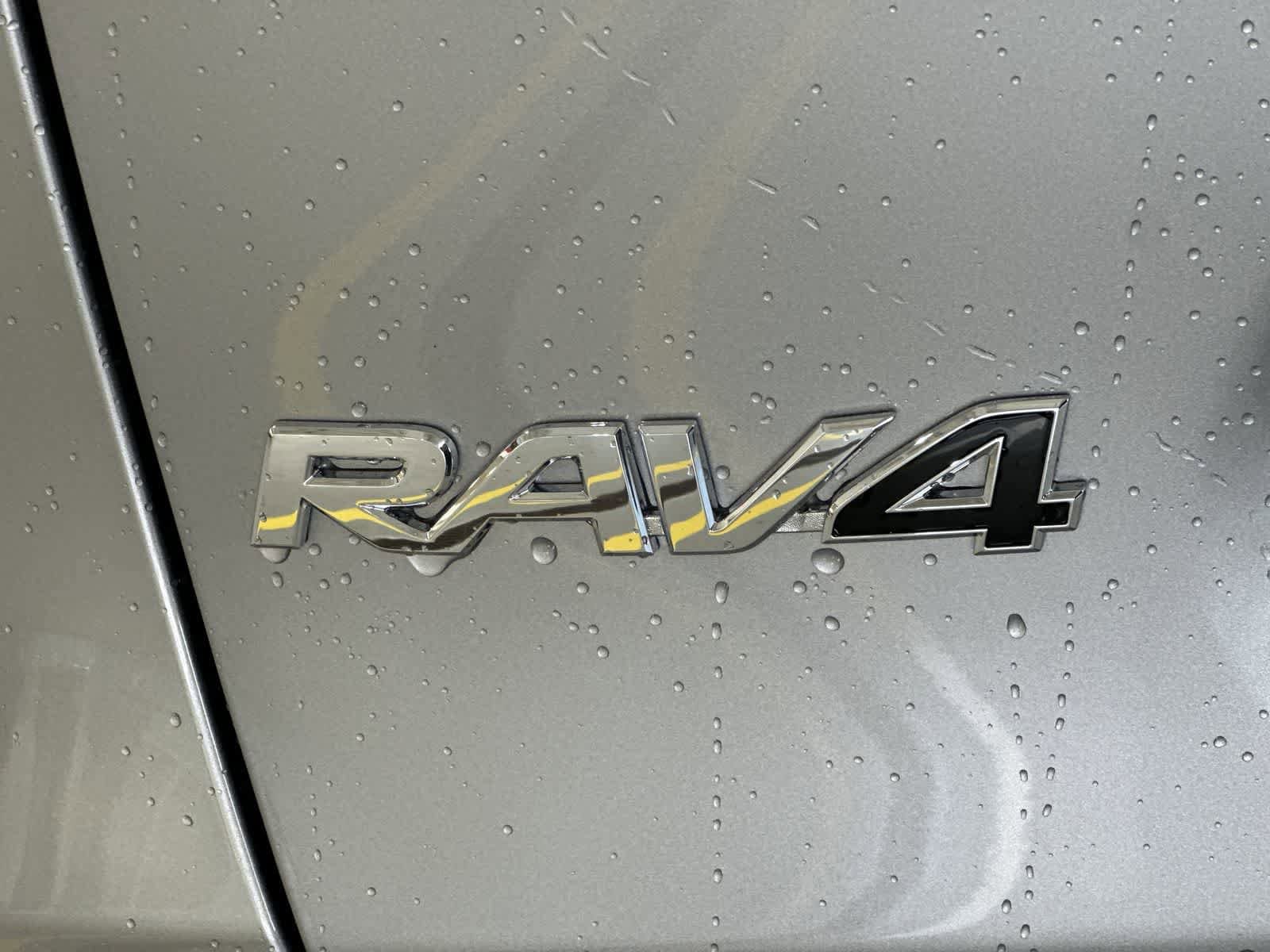 Thumbnail: 2025 Toyota RAV4 - 9