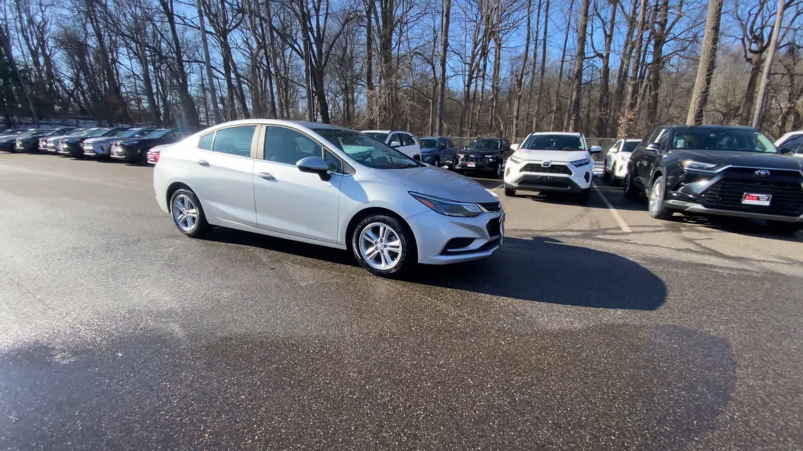 Thumbnail: 2016 Chevrolet Cruze - 9