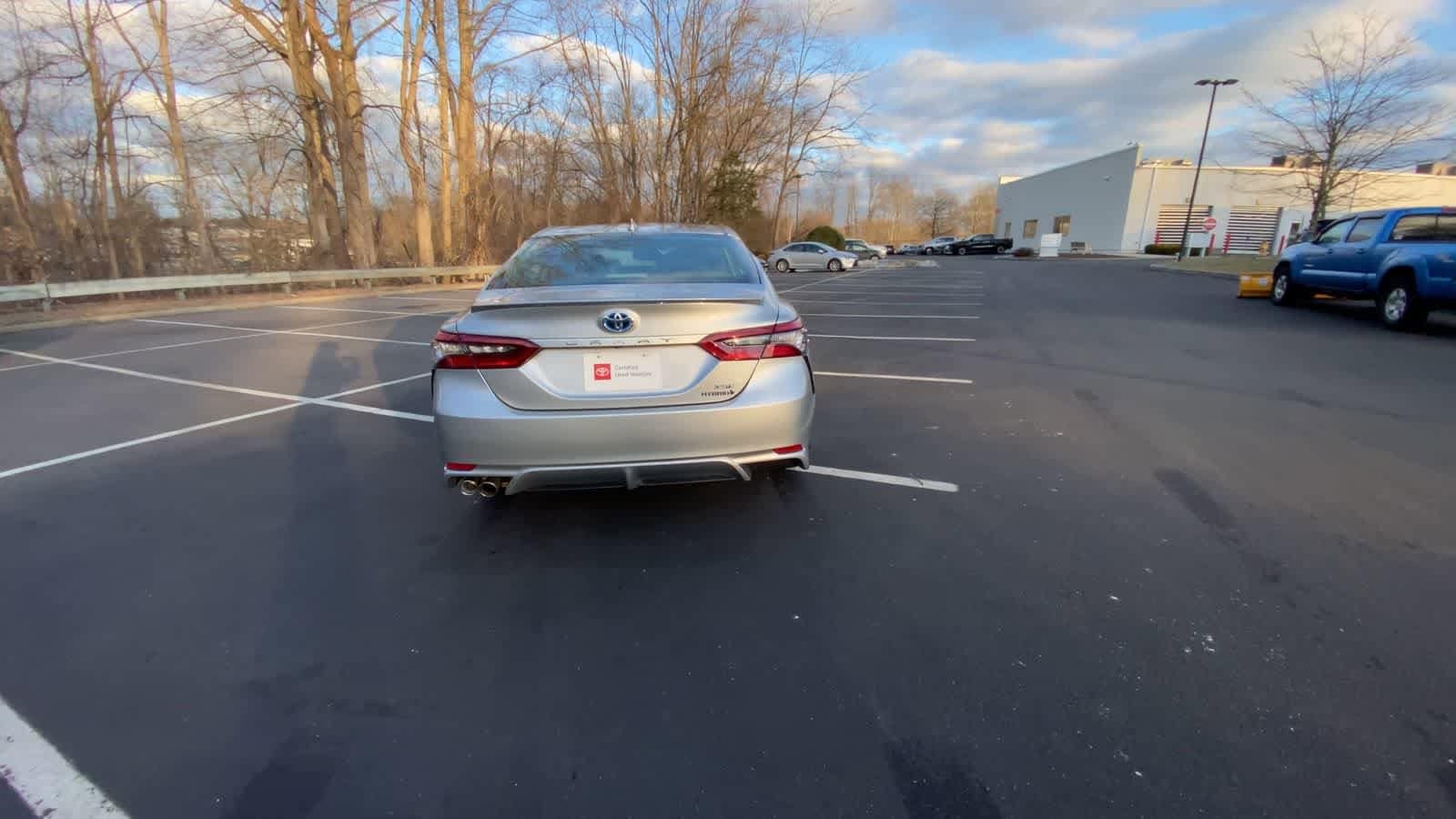 Thumbnail: 2024 Toyota Camry - 12