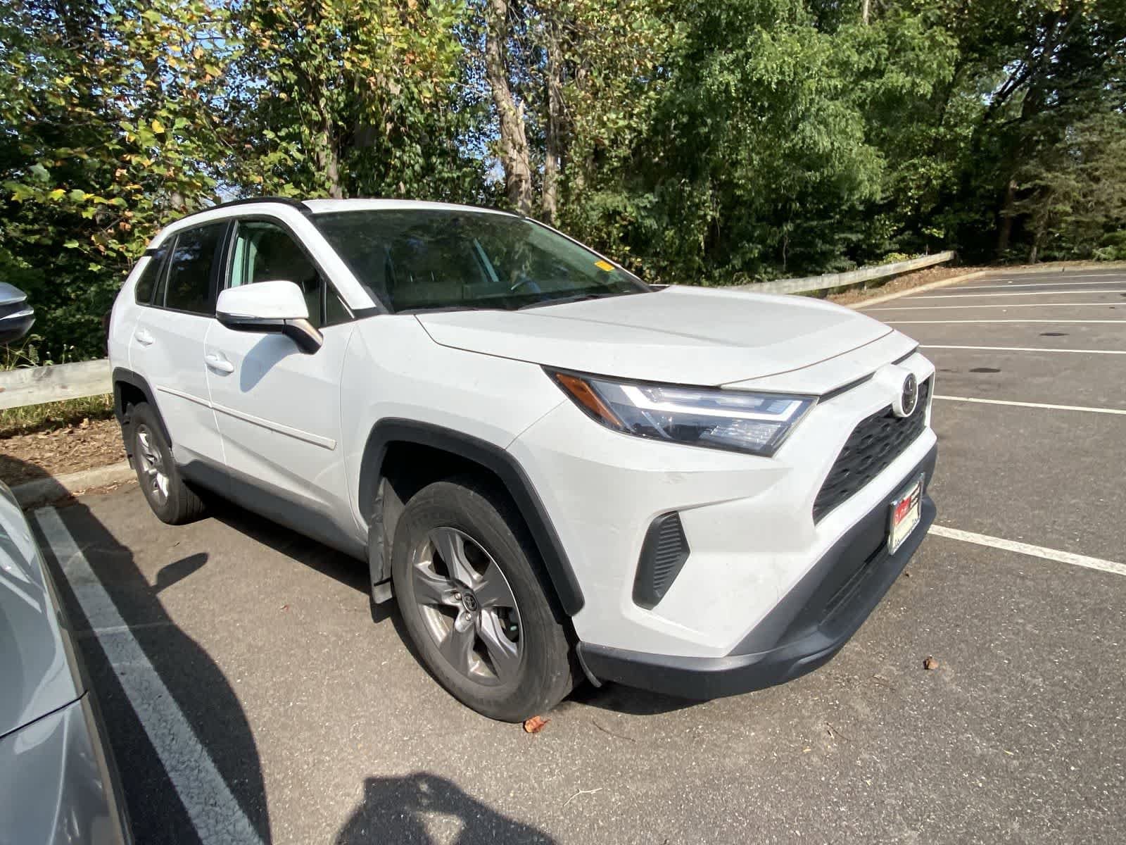 Thumbnail: 2022 Toyota RAV4 - 3
