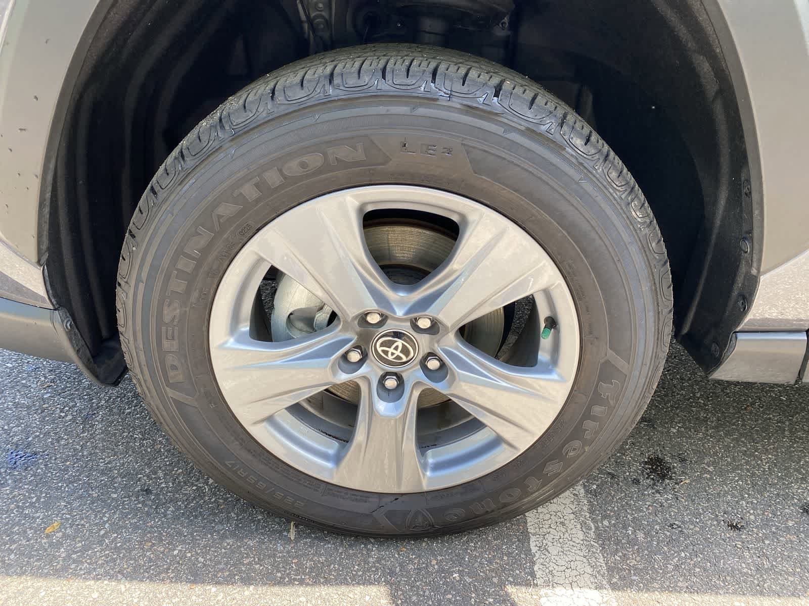 Thumbnail: 2025 Toyota RAV4 - 14