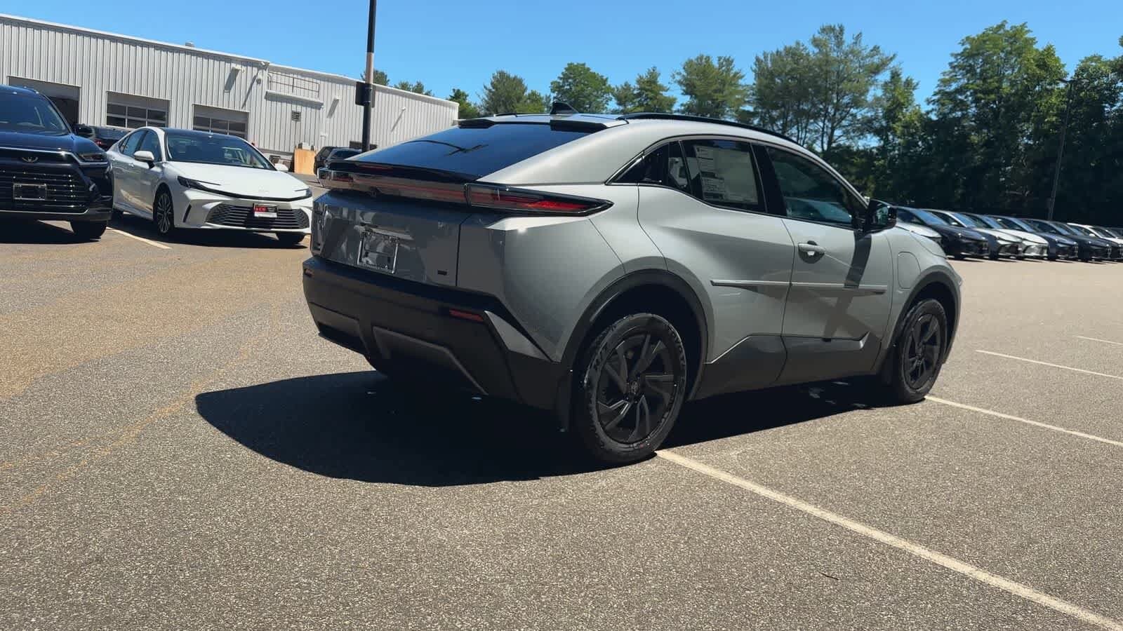 Thumbnail: 2026 Toyota C-HR - 8