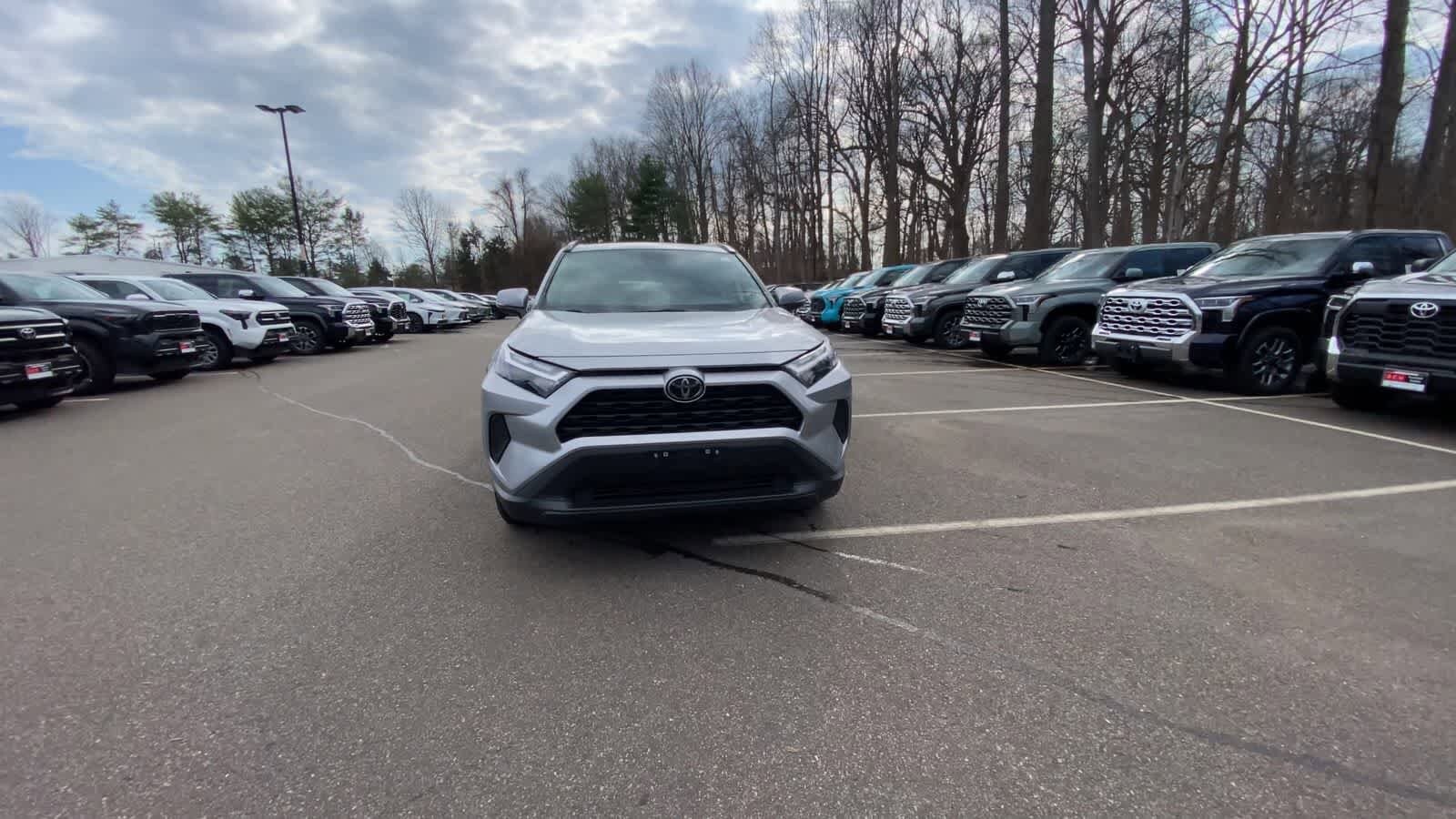 Thumbnail: 2025 Toyota RAV4 - 6