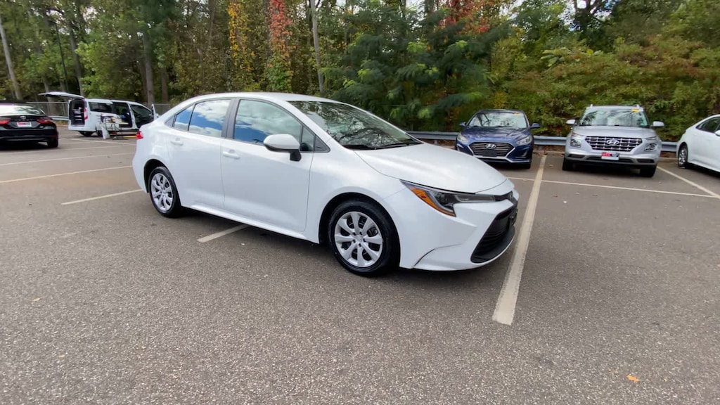 Used 2024 Toyota Corolla LE Sedan