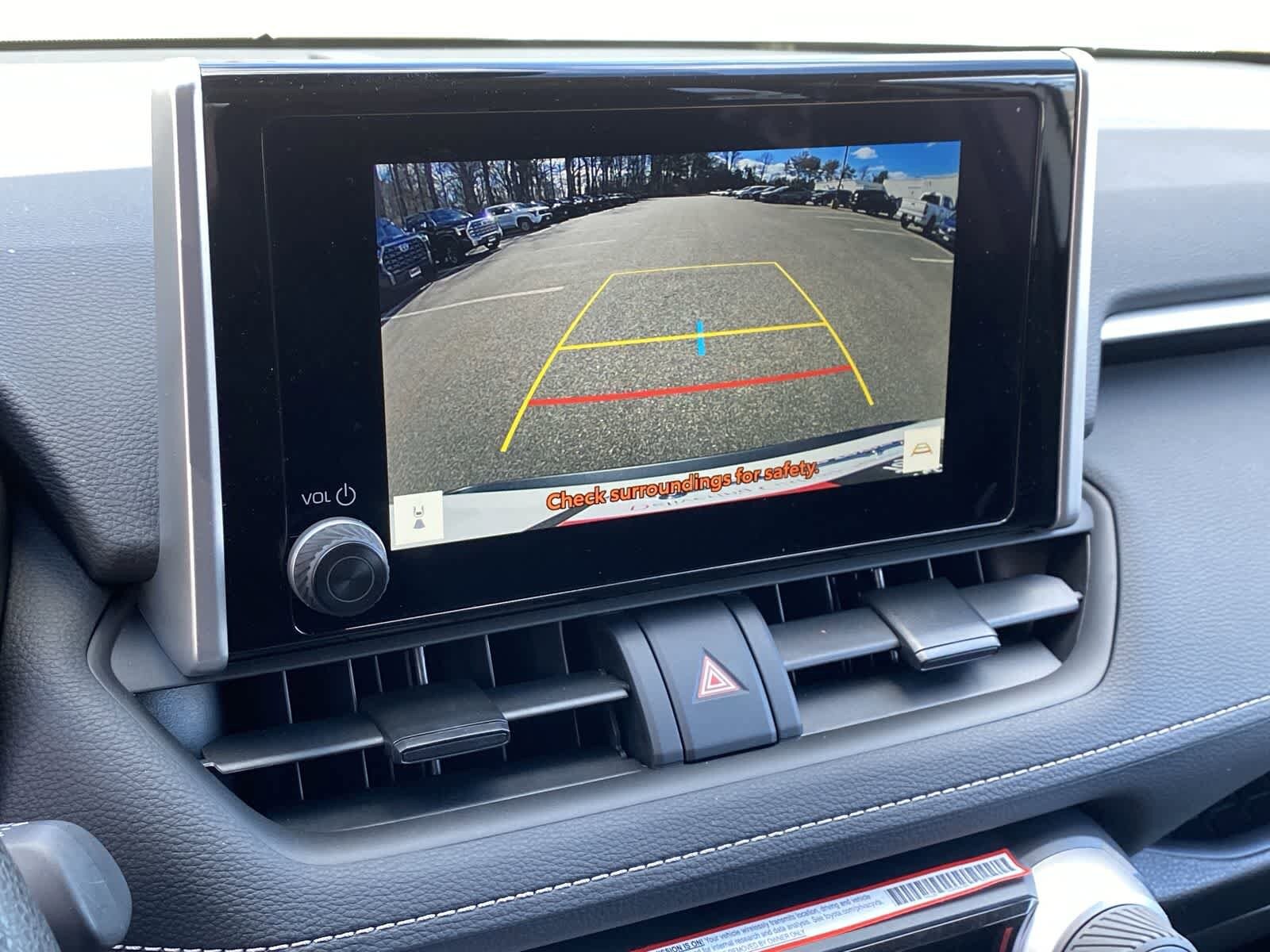 Thumbnail: 2025 Toyota RAV4 - 29