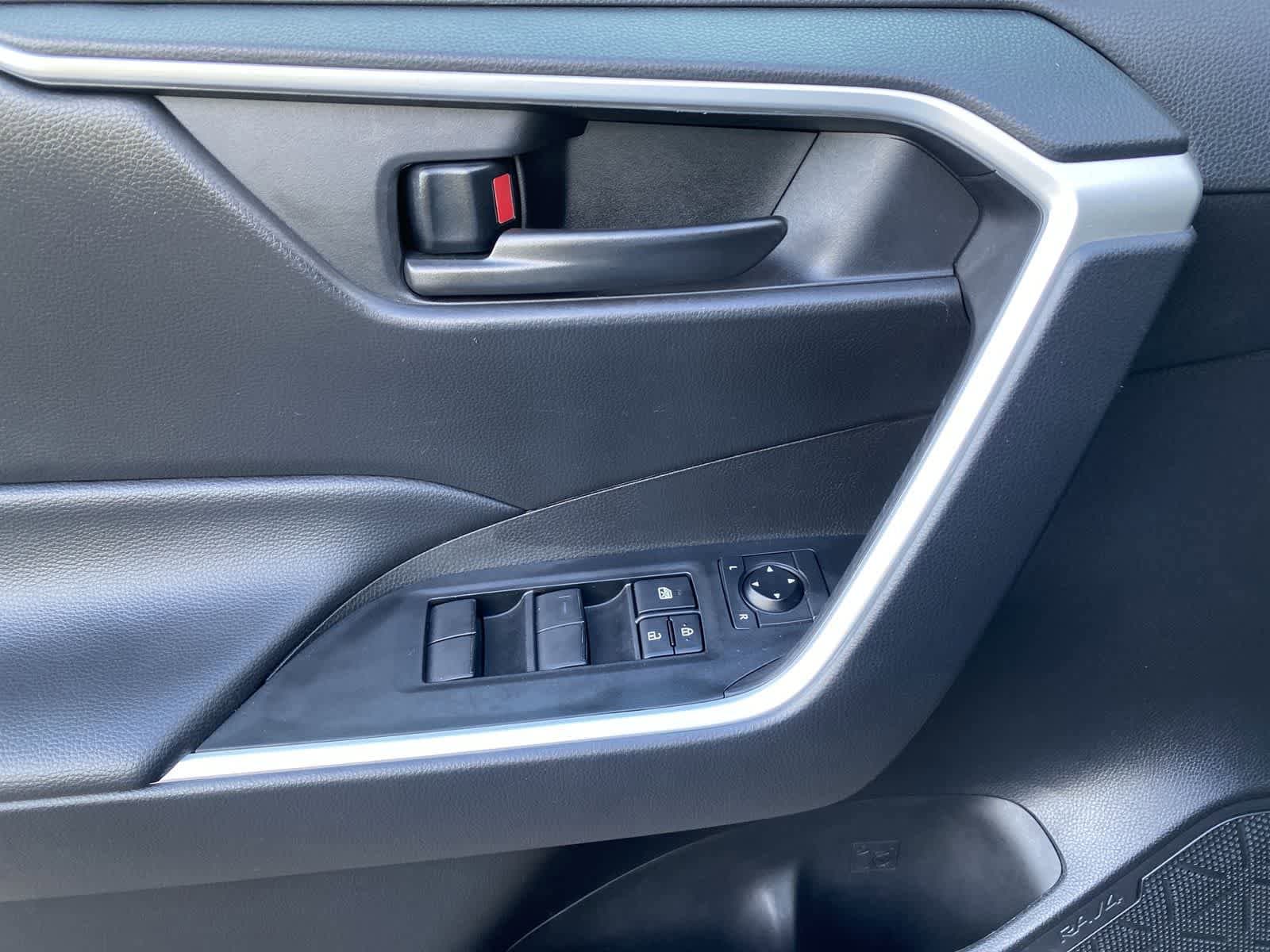 Thumbnail: 2024 Toyota RAV4 - 15