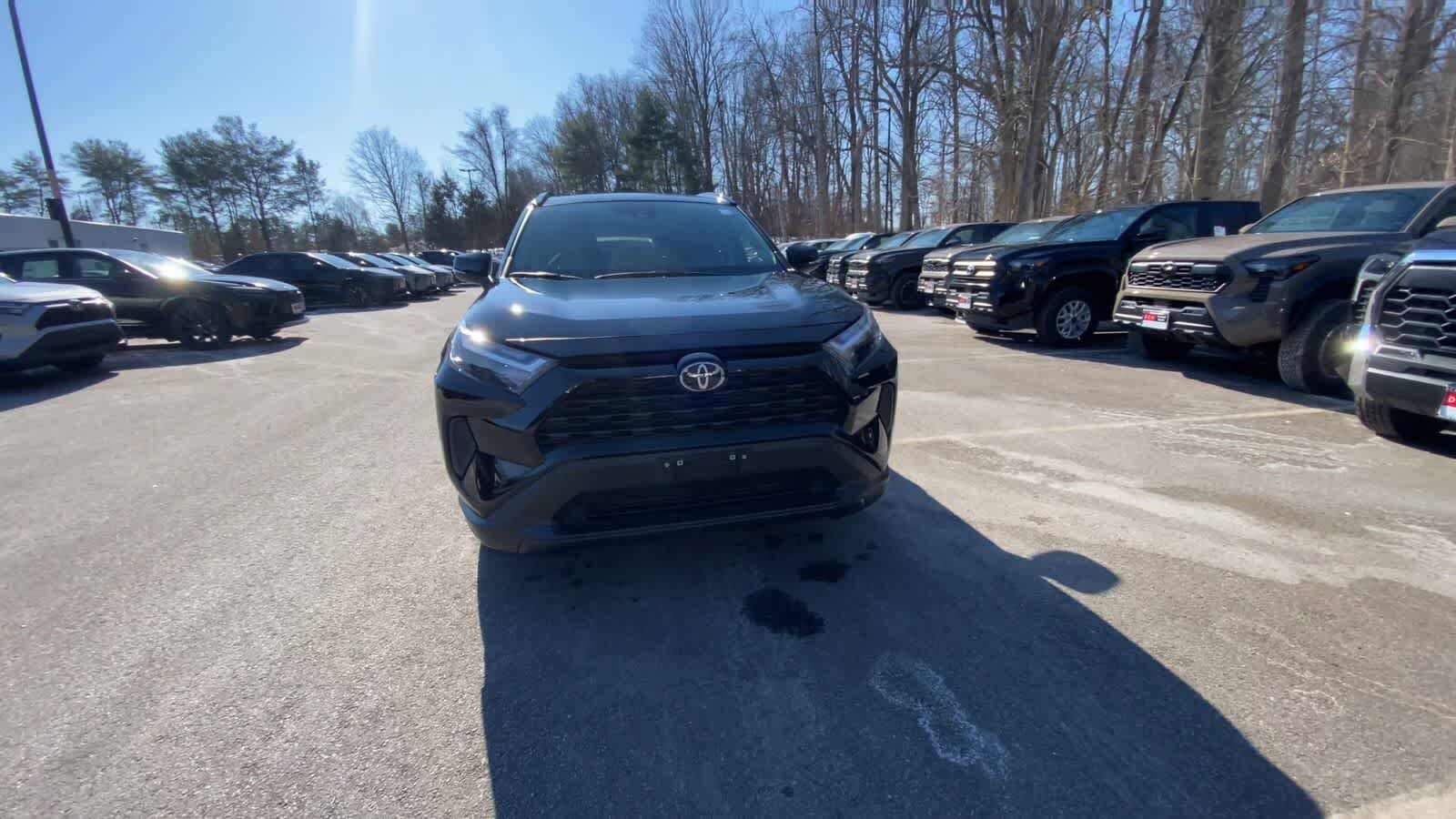 Thumbnail: 2025 Toyota RAV4 - 3