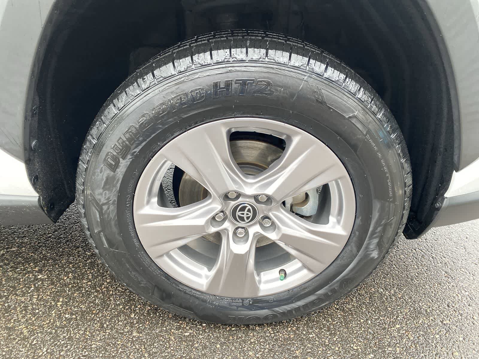 Thumbnail: 2023 Toyota RAV4 - 17