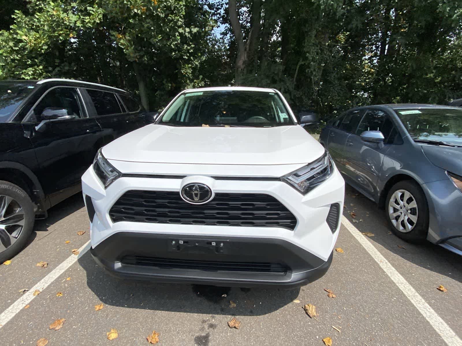 Thumbnail: 2025 Toyota RAV4 - 2