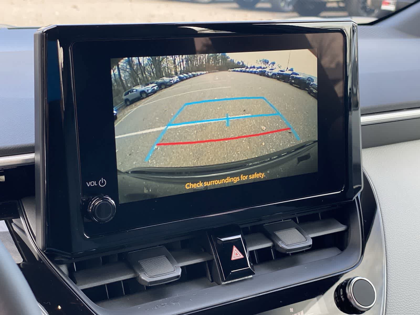 Thumbnail: 2025 Toyota Corolla - 32