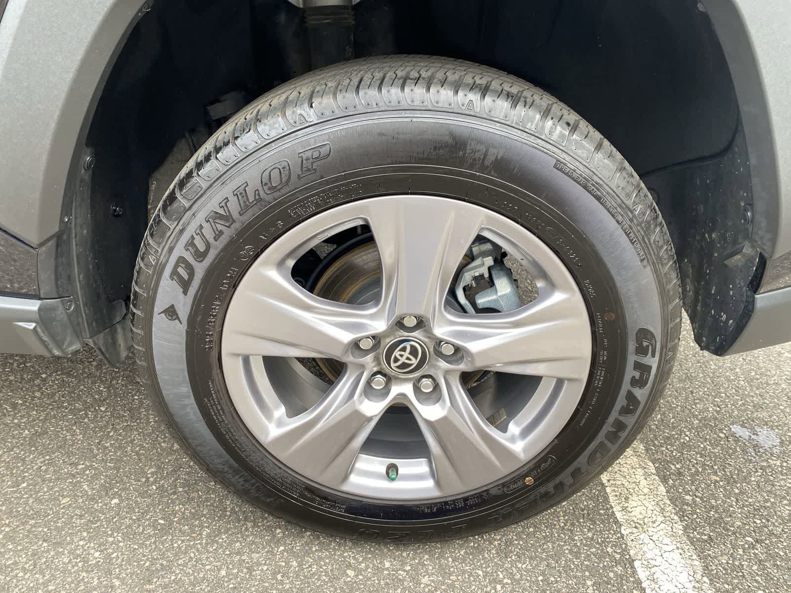 Thumbnail: 2025 Toyota RAV4 - 17