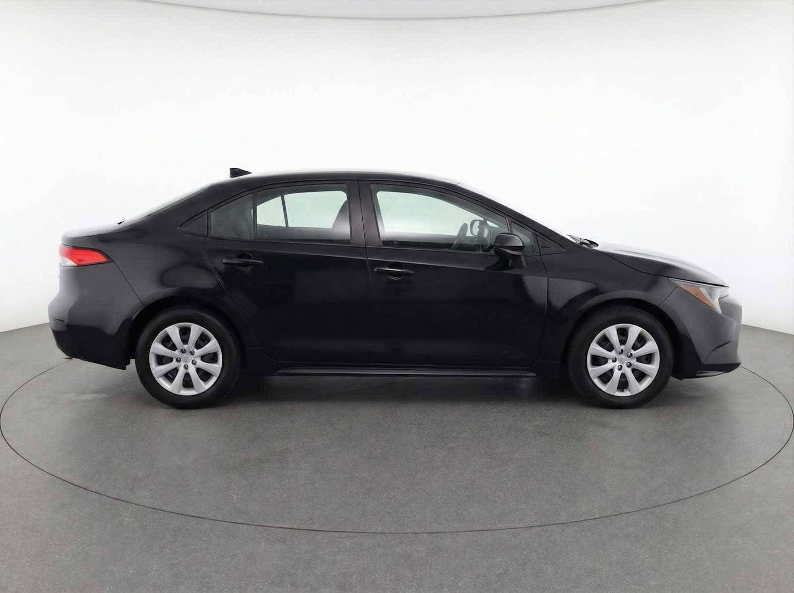 Thumbnail: 2024 Toyota Corolla - 12