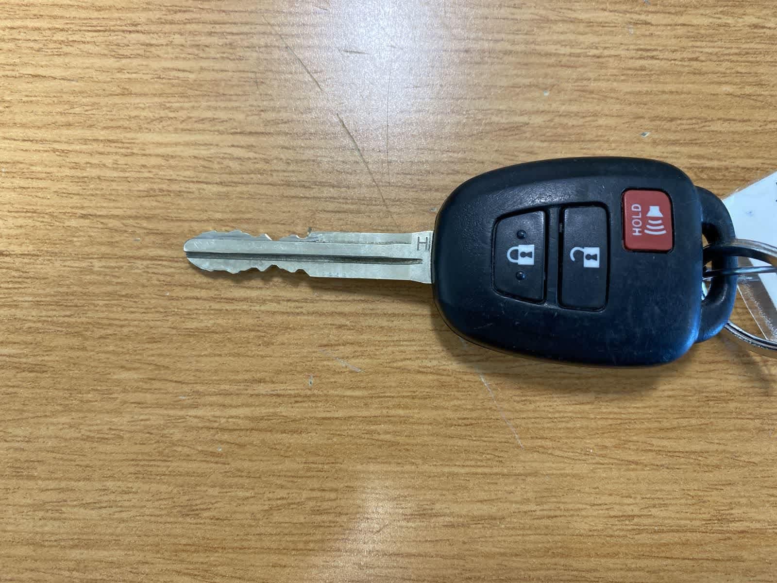 Thumbnail: 2023 Toyota Corolla Cross - 32