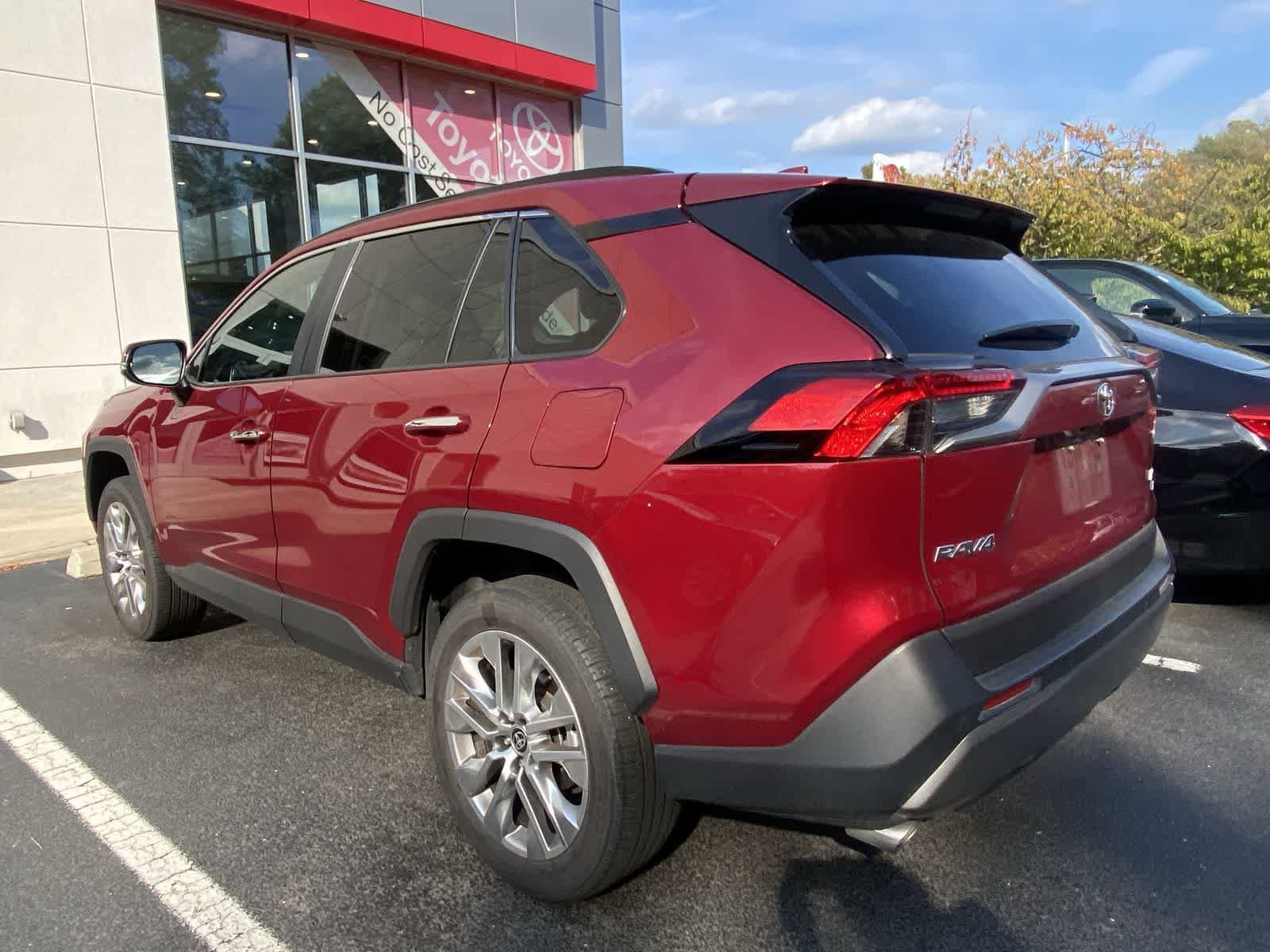 Thumbnail: 2024 Toyota RAV4 - 9