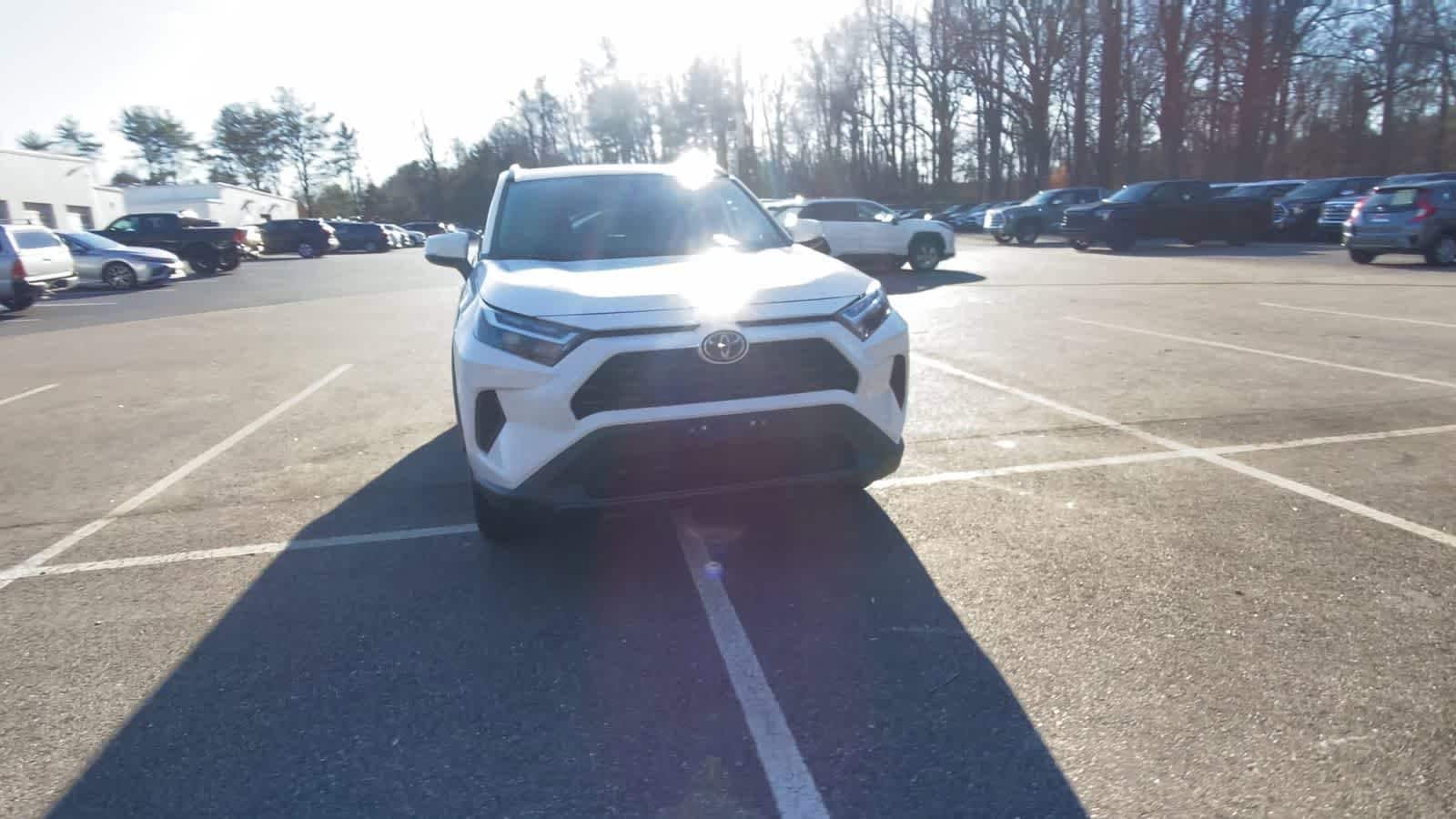 Thumbnail: 2025 Toyota RAV4 - 10