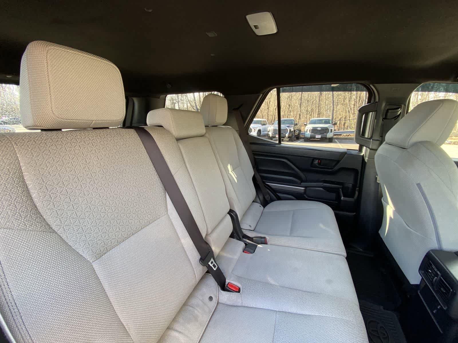 Thumbnail: 2025 Toyota 4Runner - 28