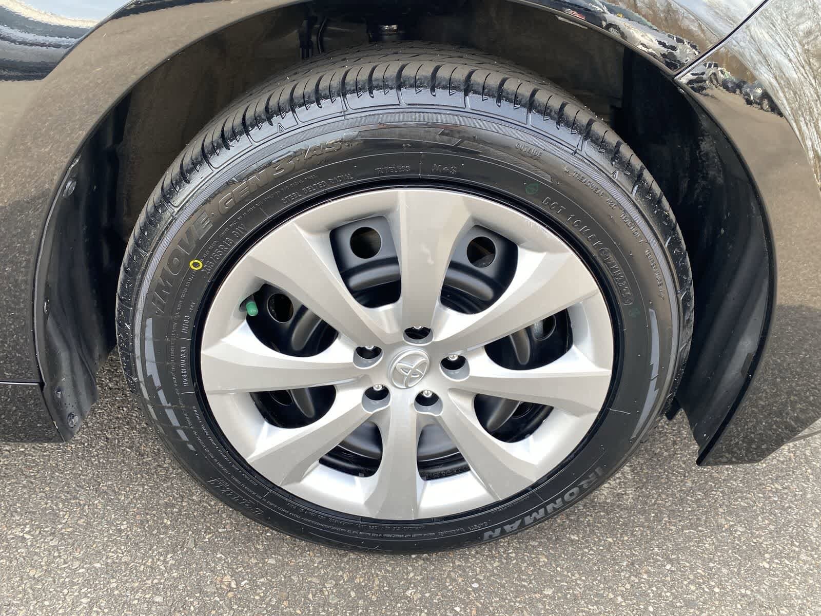 Thumbnail: 2025 Toyota Corolla - 14