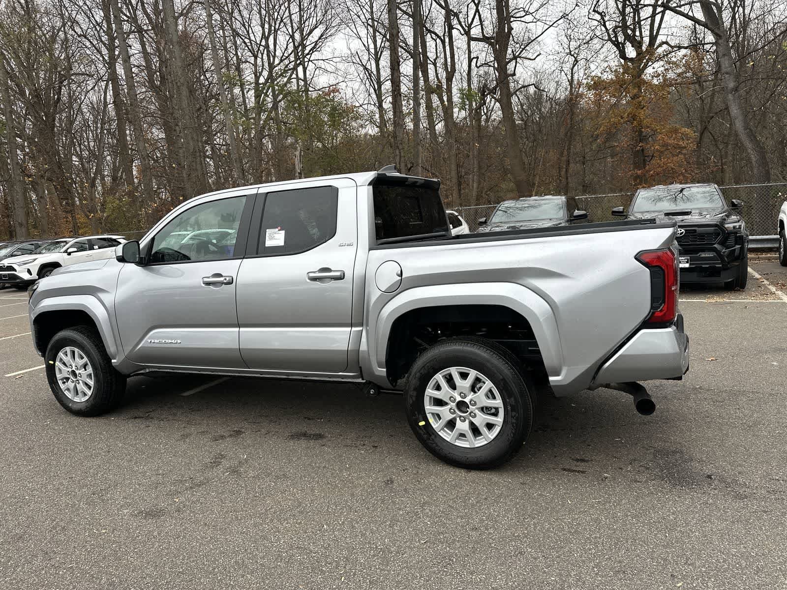 Thumbnail: 2025 Toyota Tacoma - 10