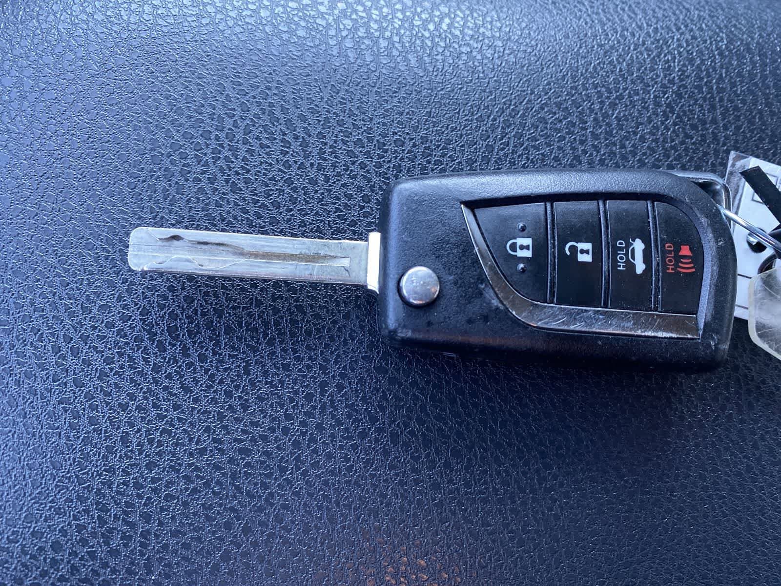 Thumbnail: 2023 Toyota Camry - 30