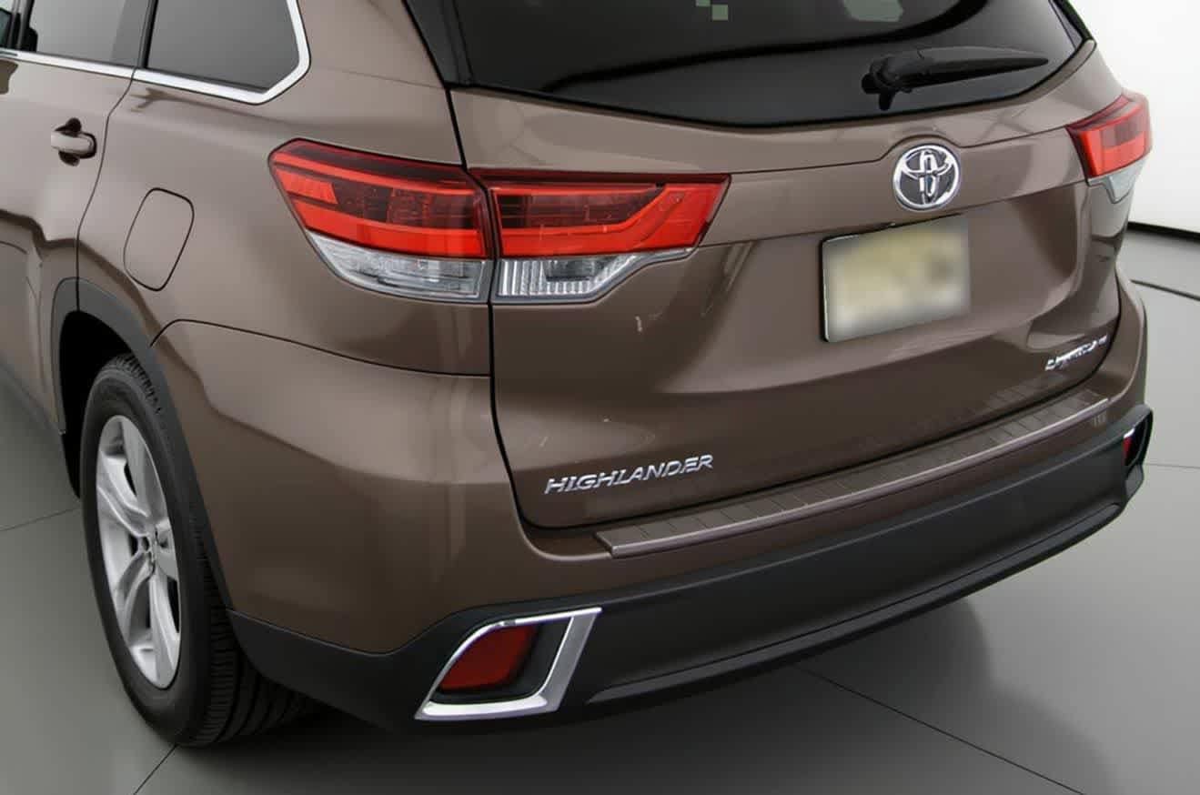 Thumbnail: 2017 Toyota Highlander - 13