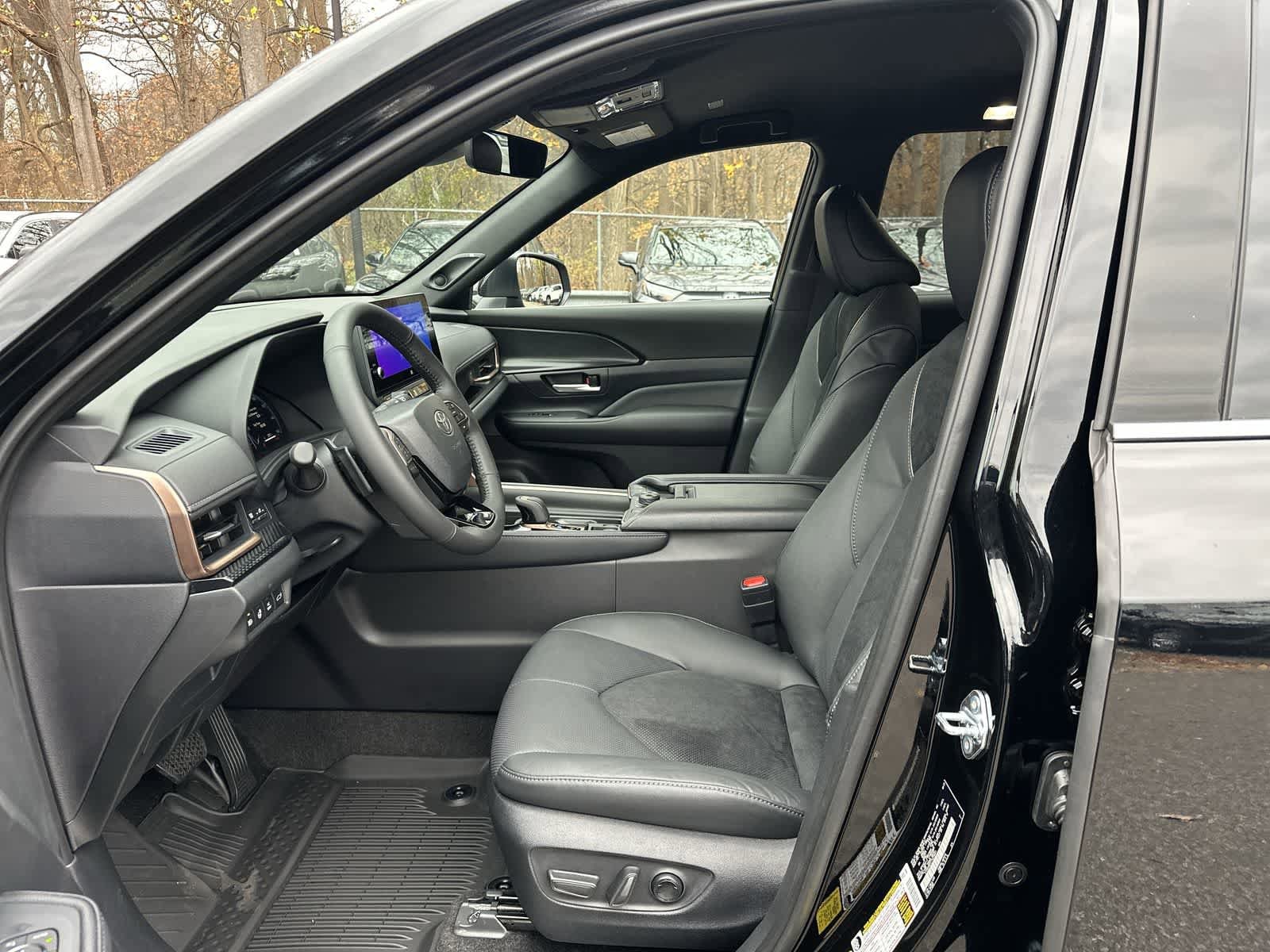 Thumbnail: 2026 Toyota Grand Highlander - 24