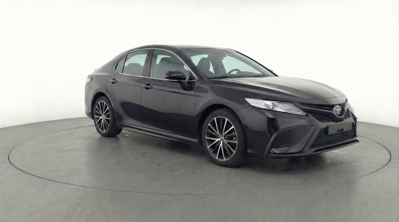 Thumbnail: 2023 Toyota Camry - 3