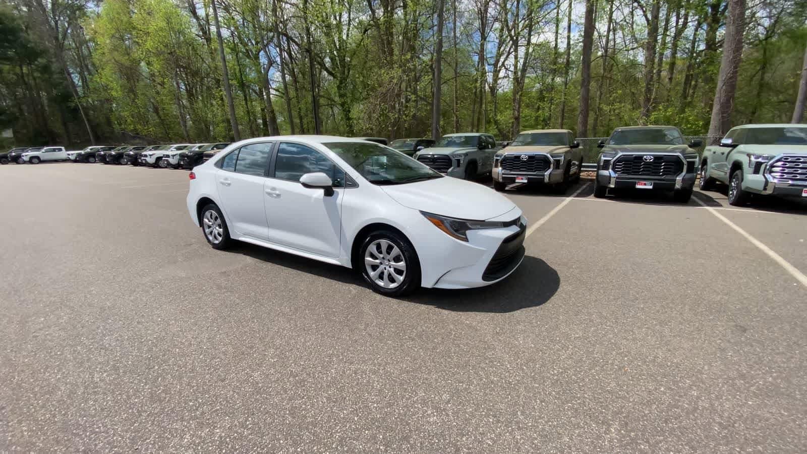 Thumbnail: 2025 Toyota Corolla - 3