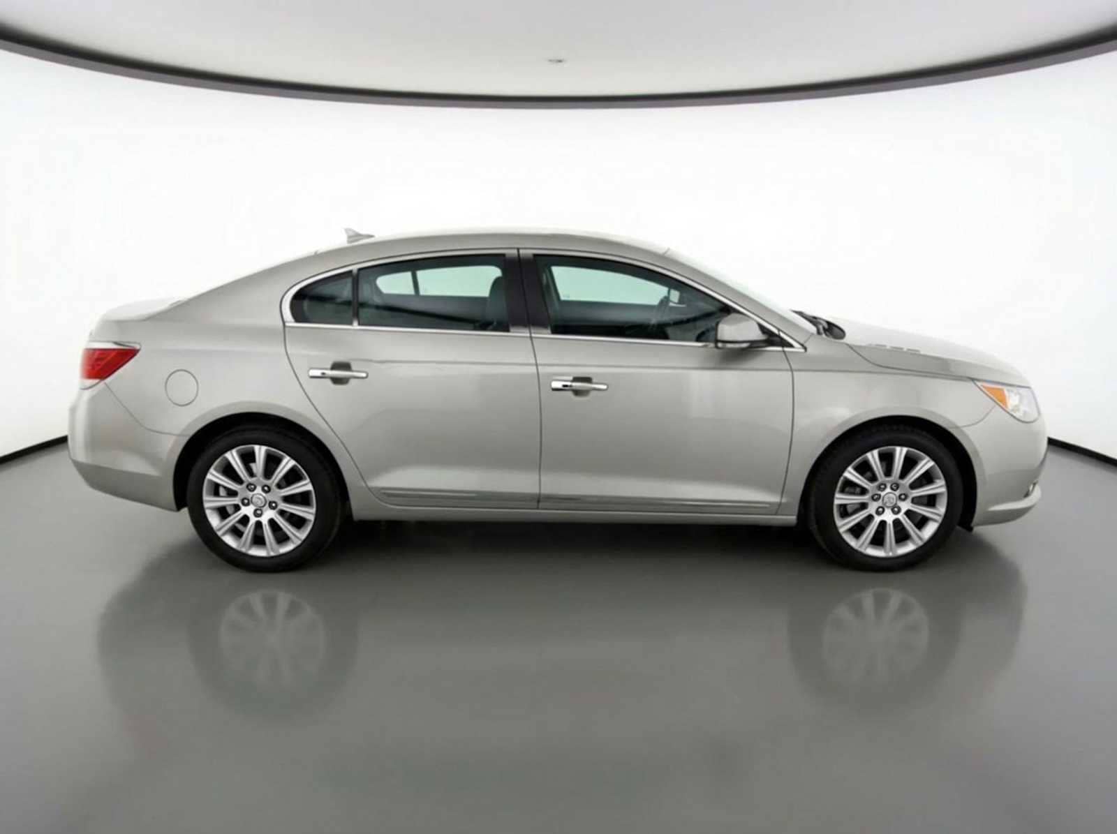 Thumbnail: 2013 Buick LaCrosse - 3