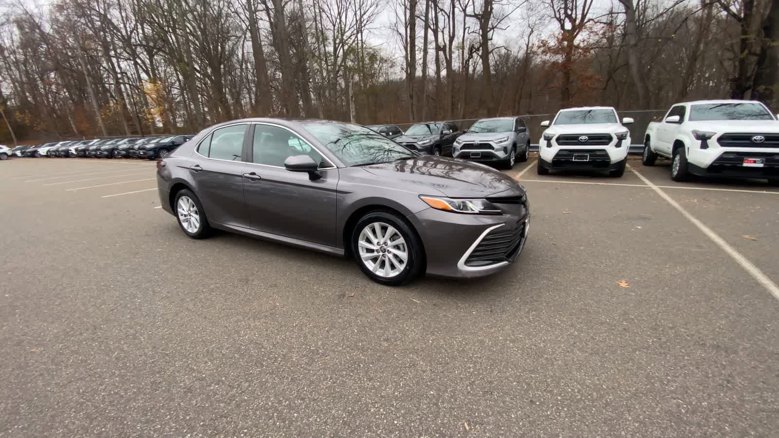 Thumbnail: 2023 Toyota Camry - 10