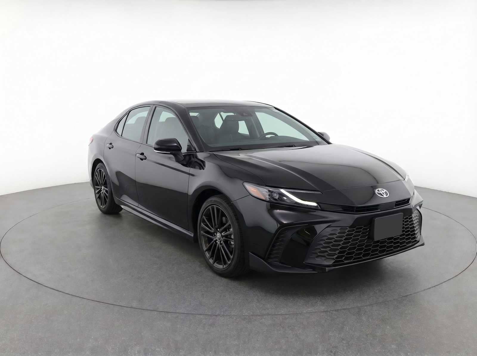 Thumbnail: 2025 Toyota Camry - 3